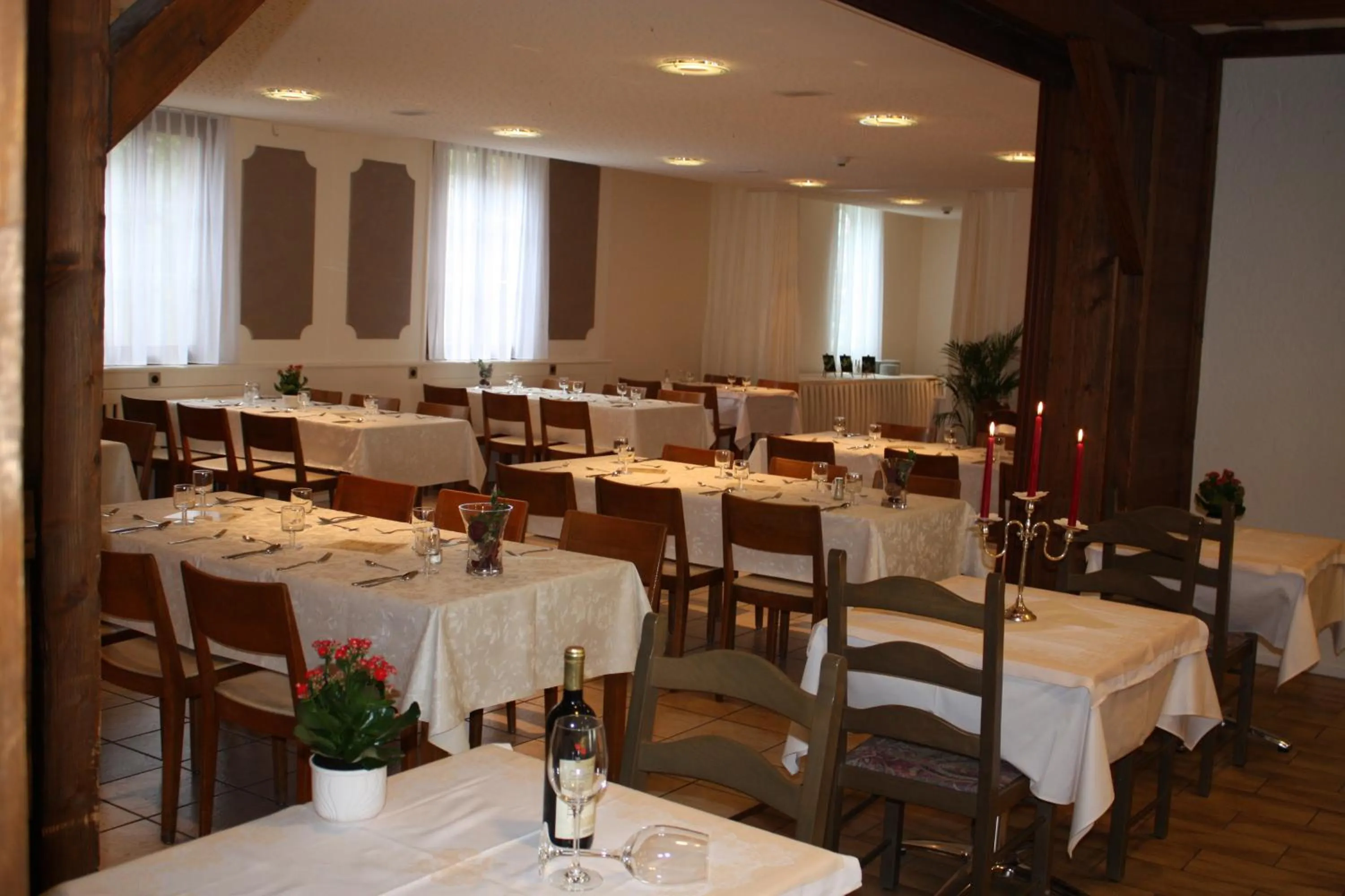 Restaurant/places to eat in Hotel Engel