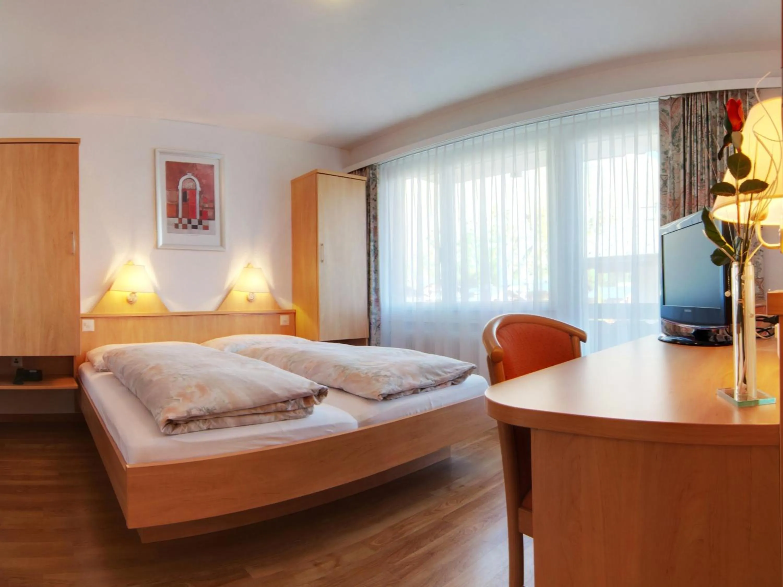 Photo of the whole room, Bed in Hotel Eden No. 7