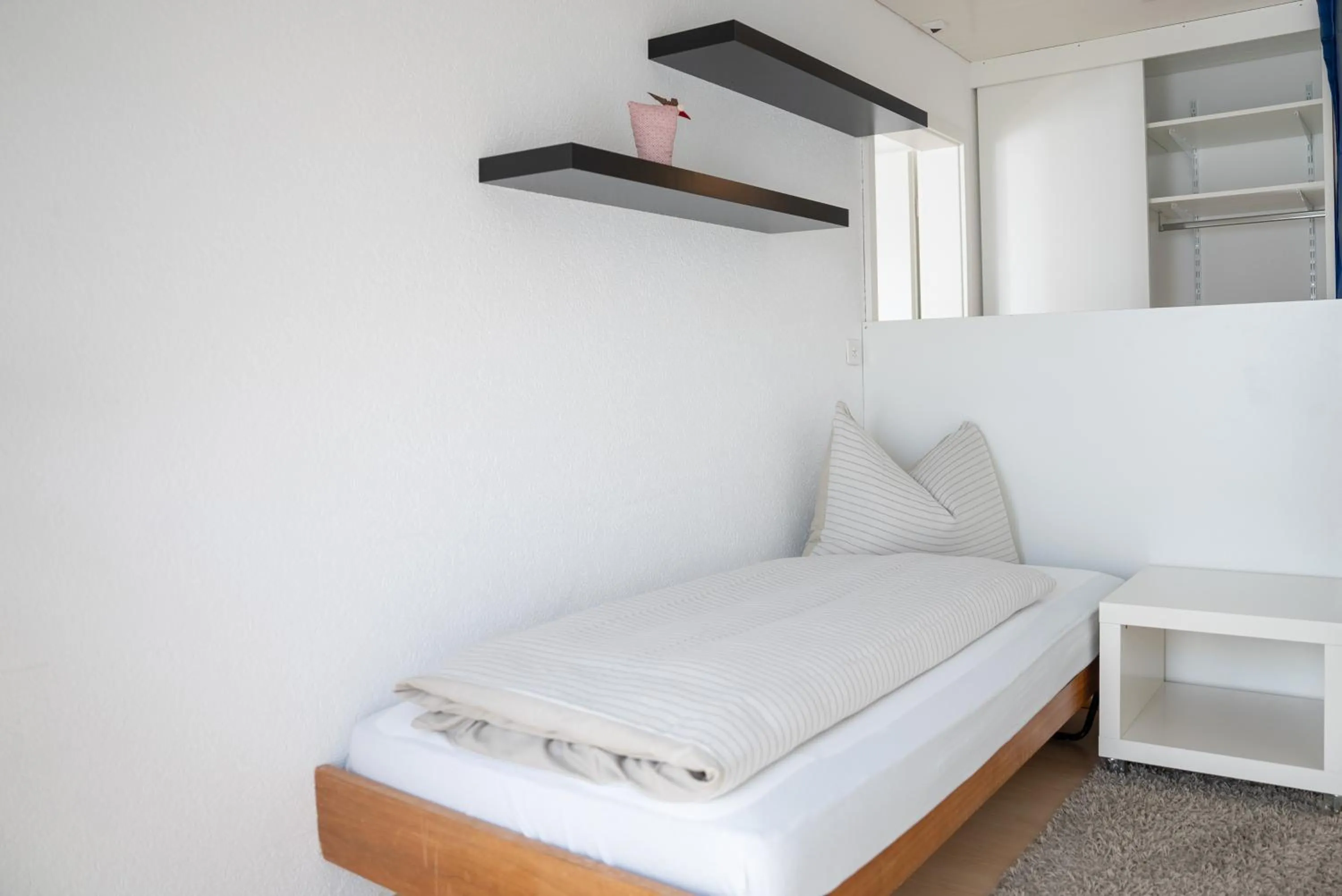 Photo of the whole room, Bed in Seeblick Höhenhotel