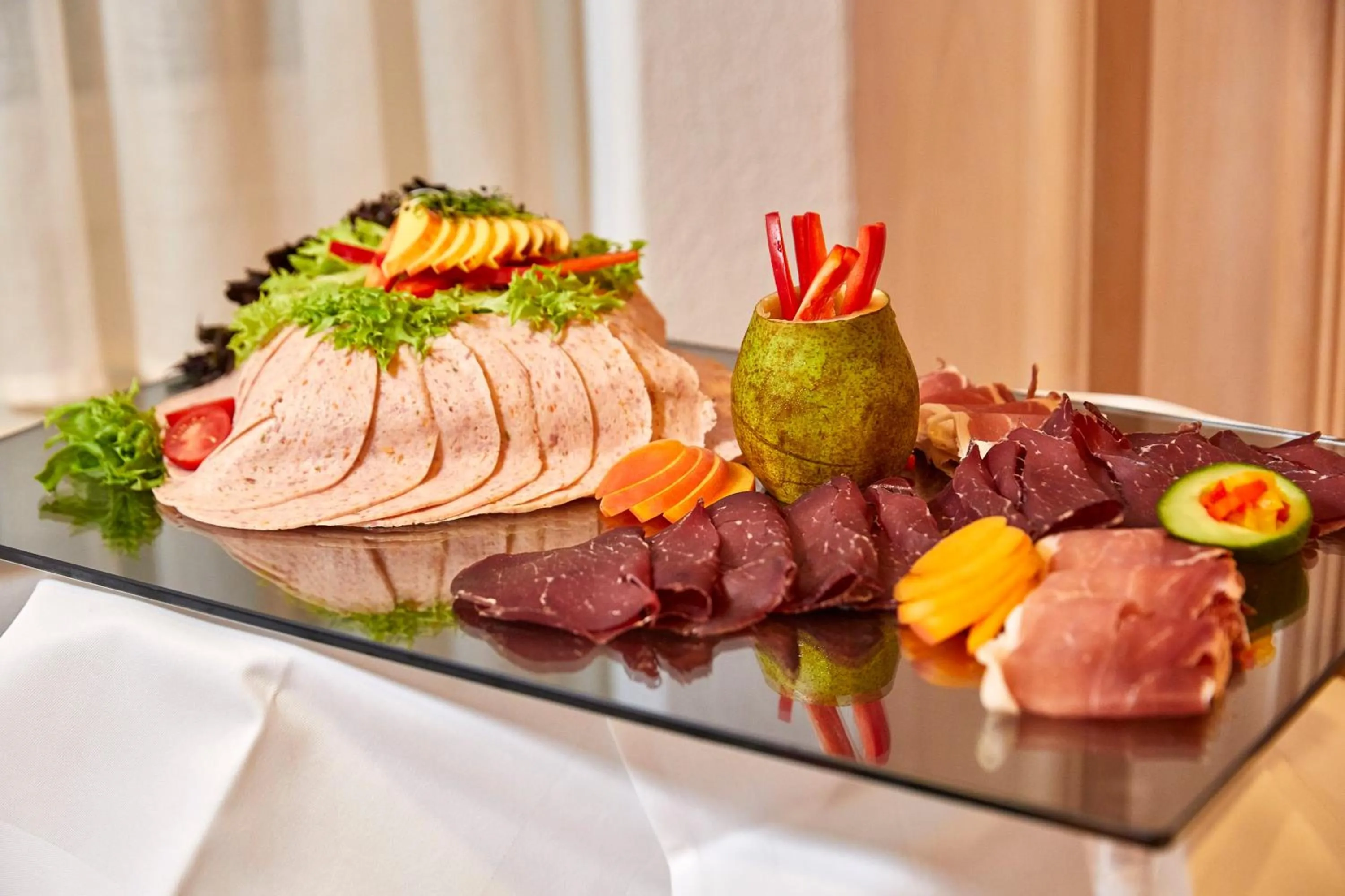 Breakfast in Seehotel Winkelried