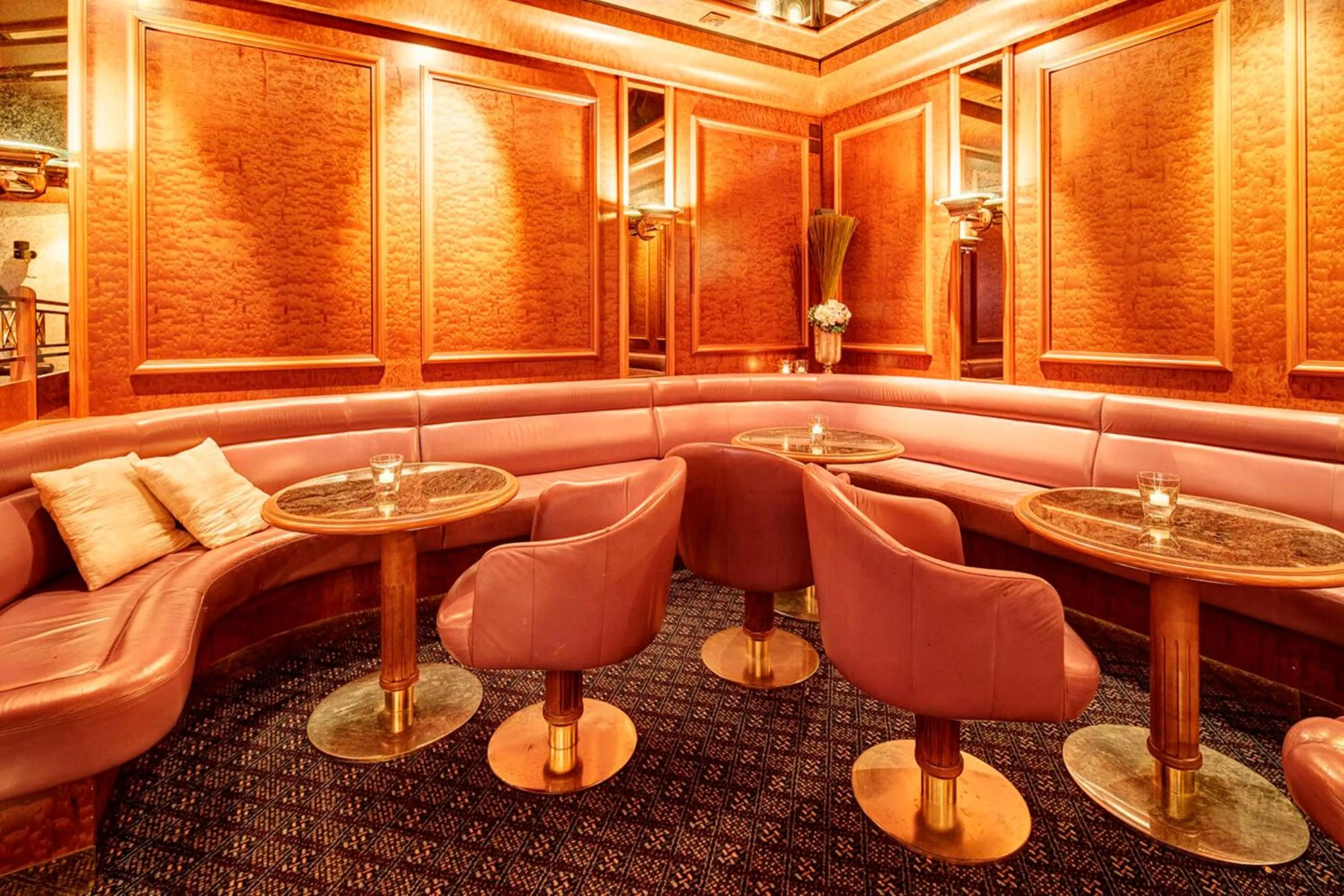 Lounge or bar in Seehotel Winkelried