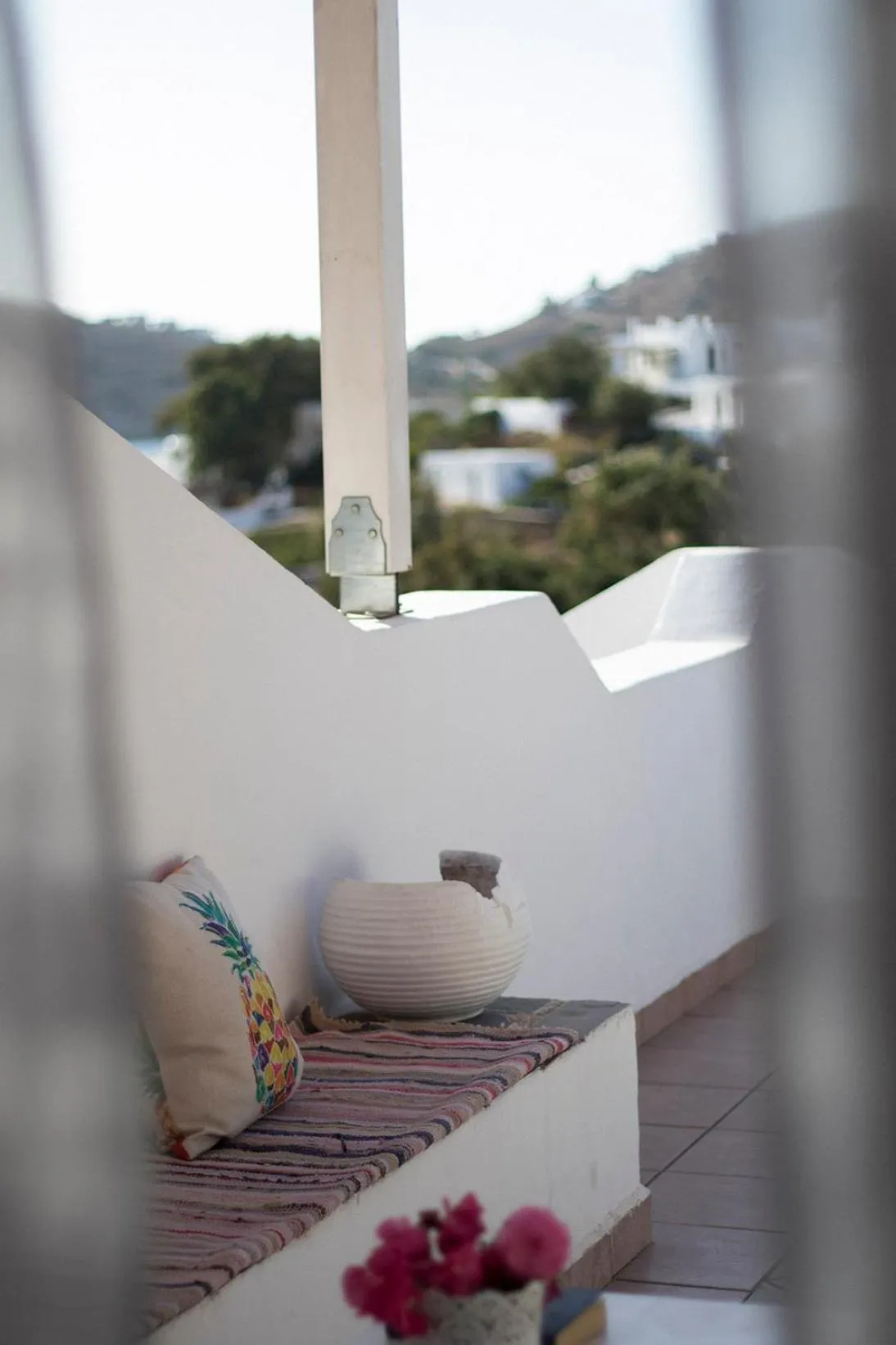 Balcony/Terrace in Armadoros Hotel / Ios Backpackers