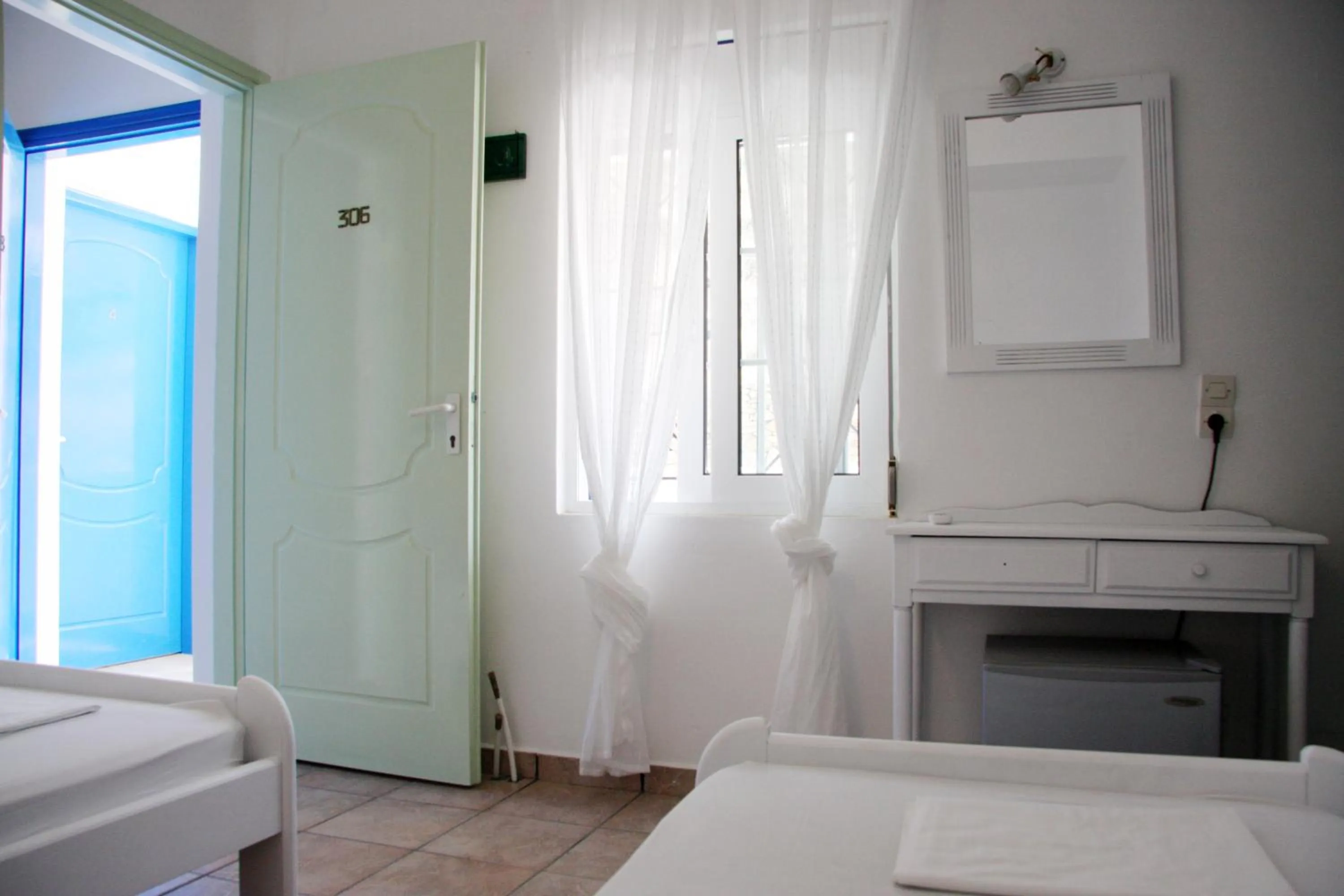 Photo of the whole room, Bed in Armadoros Hotel / Ios Backpackers