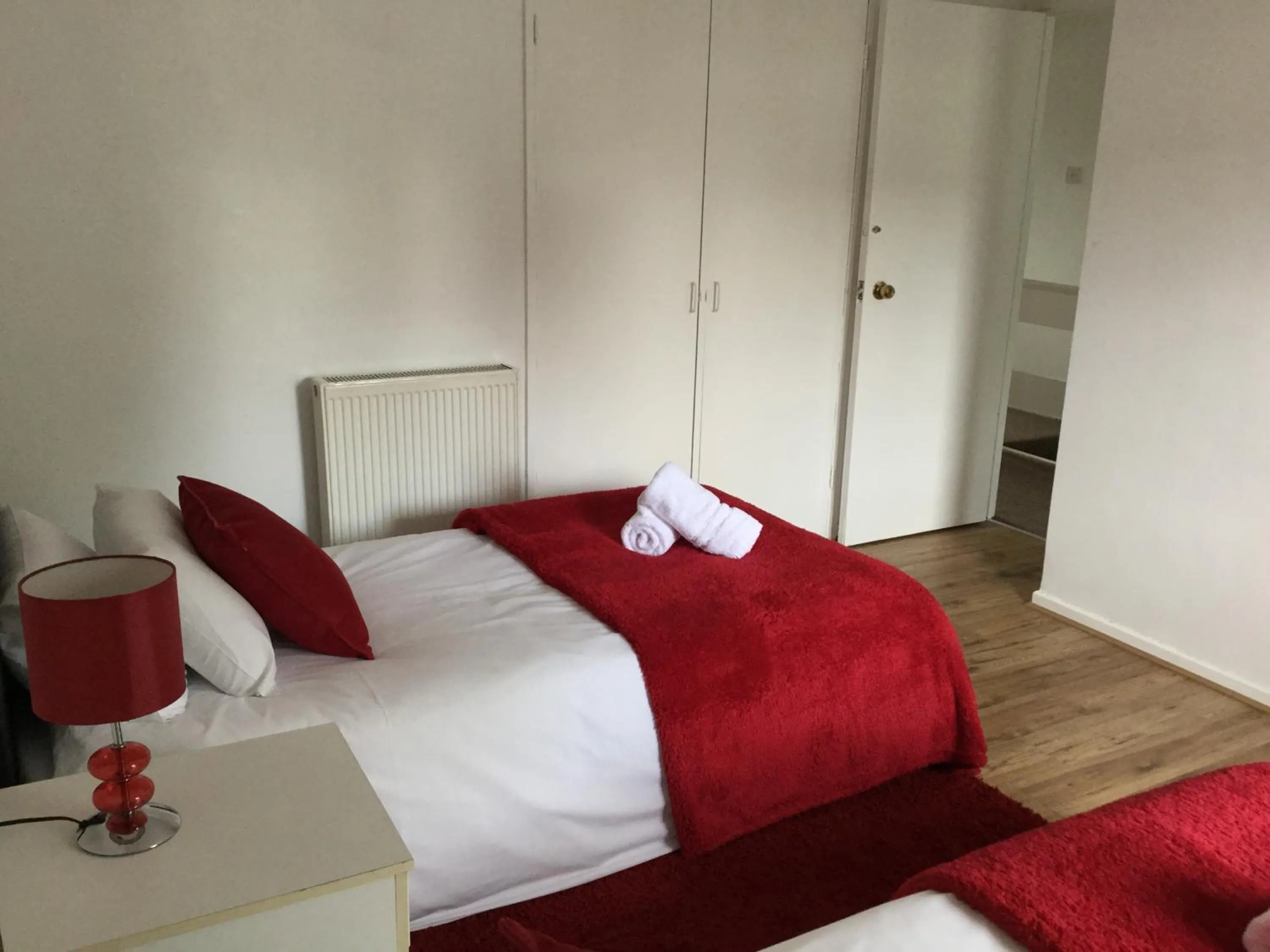 Bed in 4 Bed House next to Basildon Town Centre