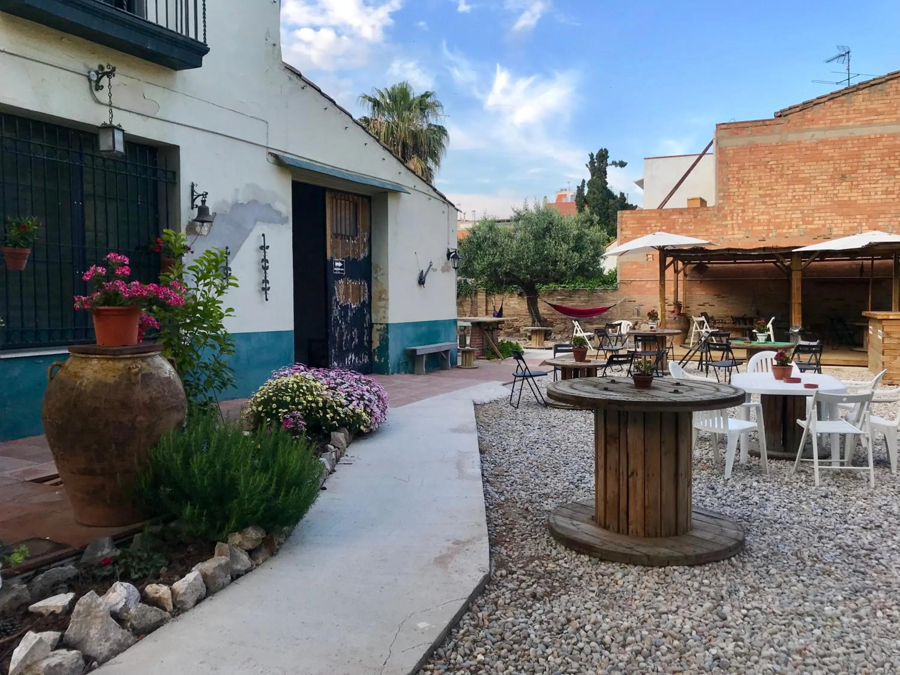 Patio in Mucha Masia Hostel Rural Urba