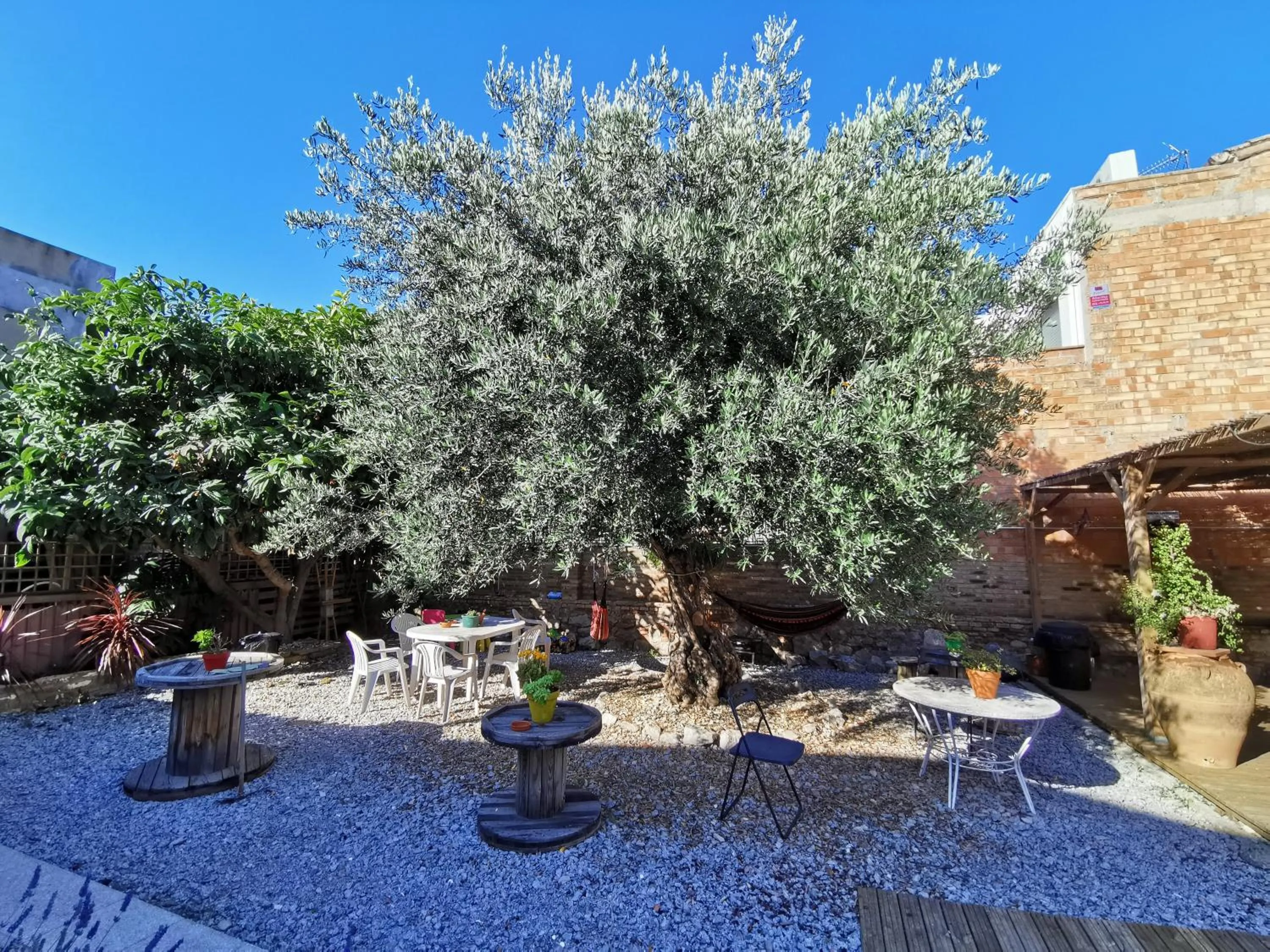 Patio in Mucha Masia Hostel Rural Urba