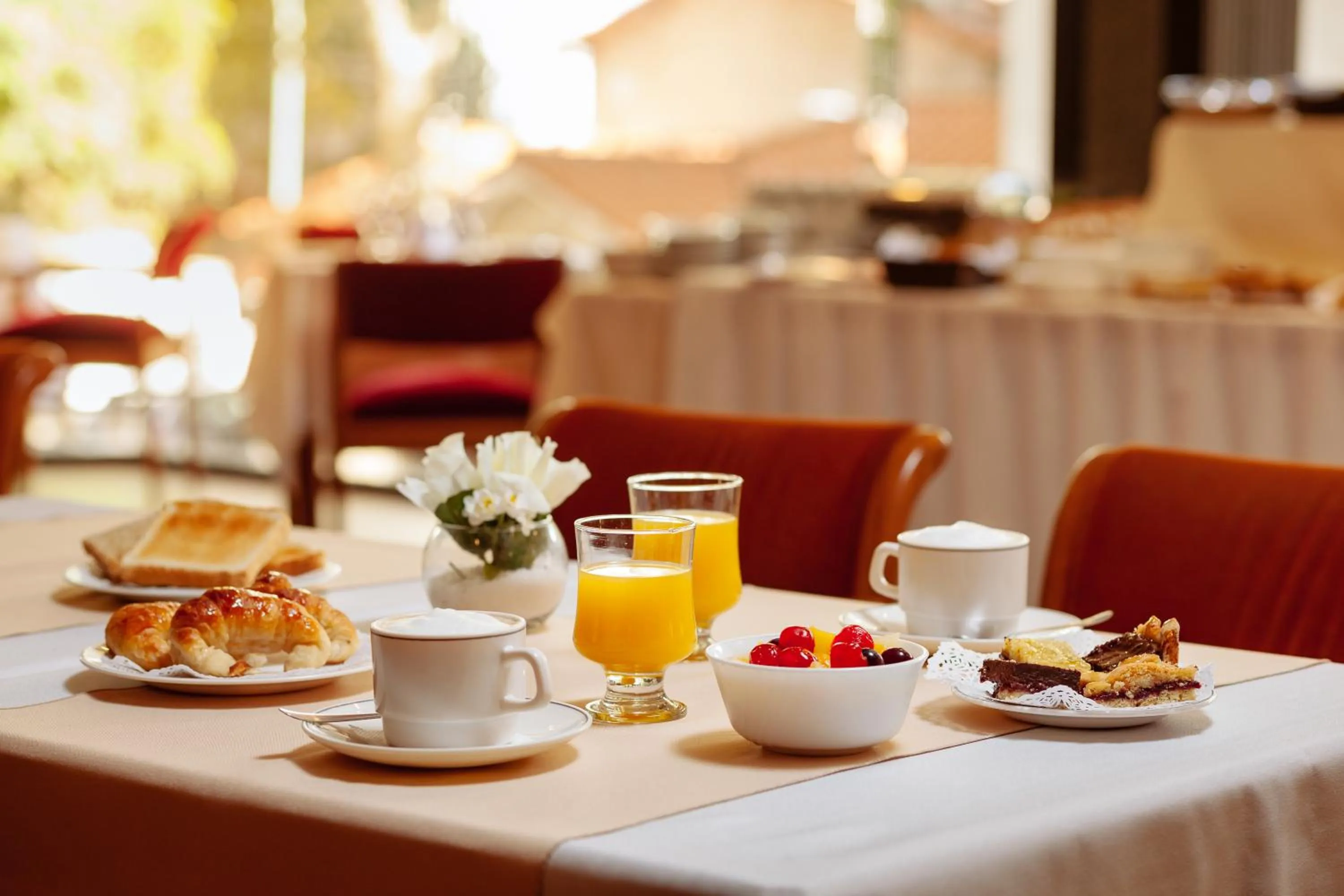 Continental breakfast in Primacy Hotel