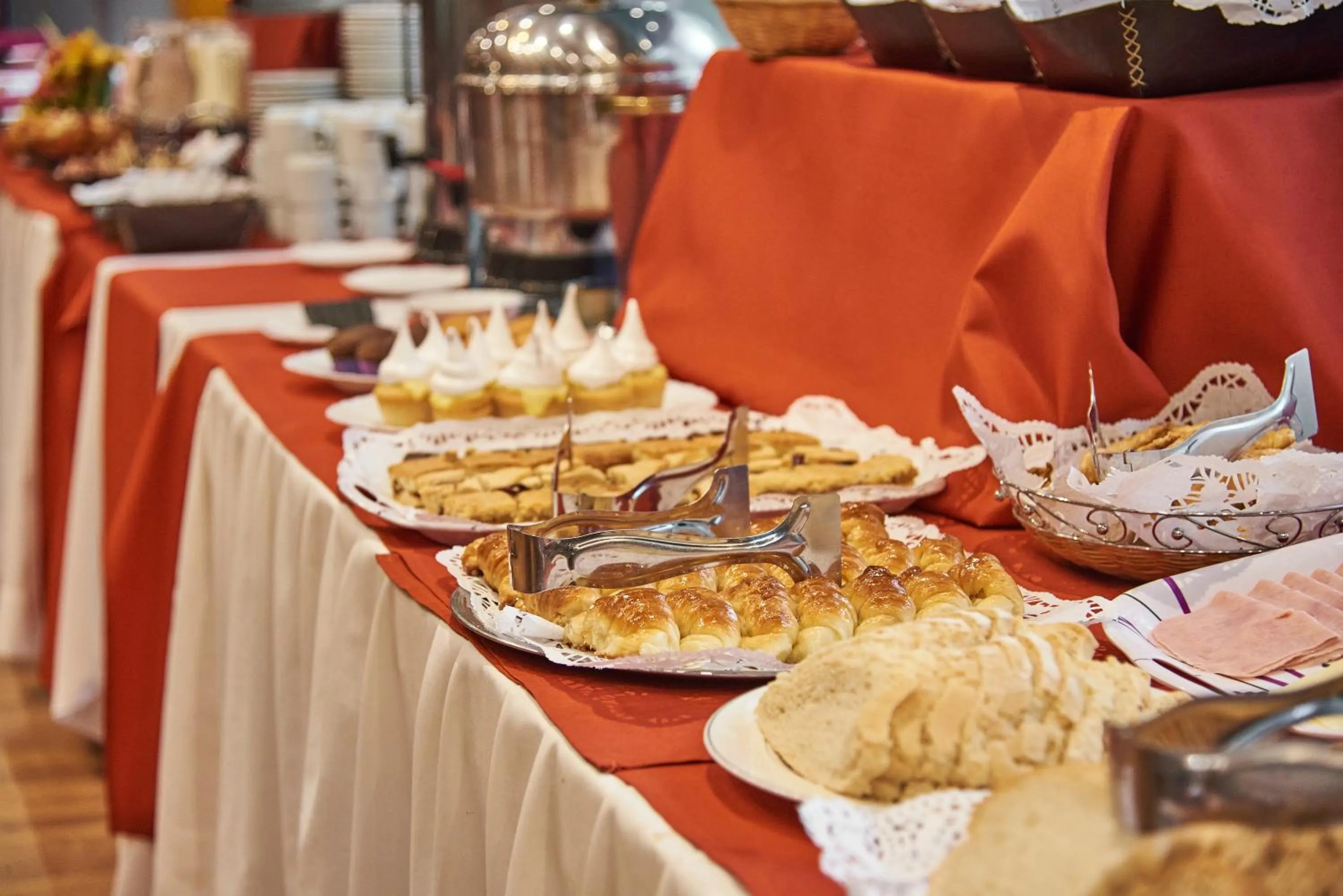 Breakfast in Primacy Hotel