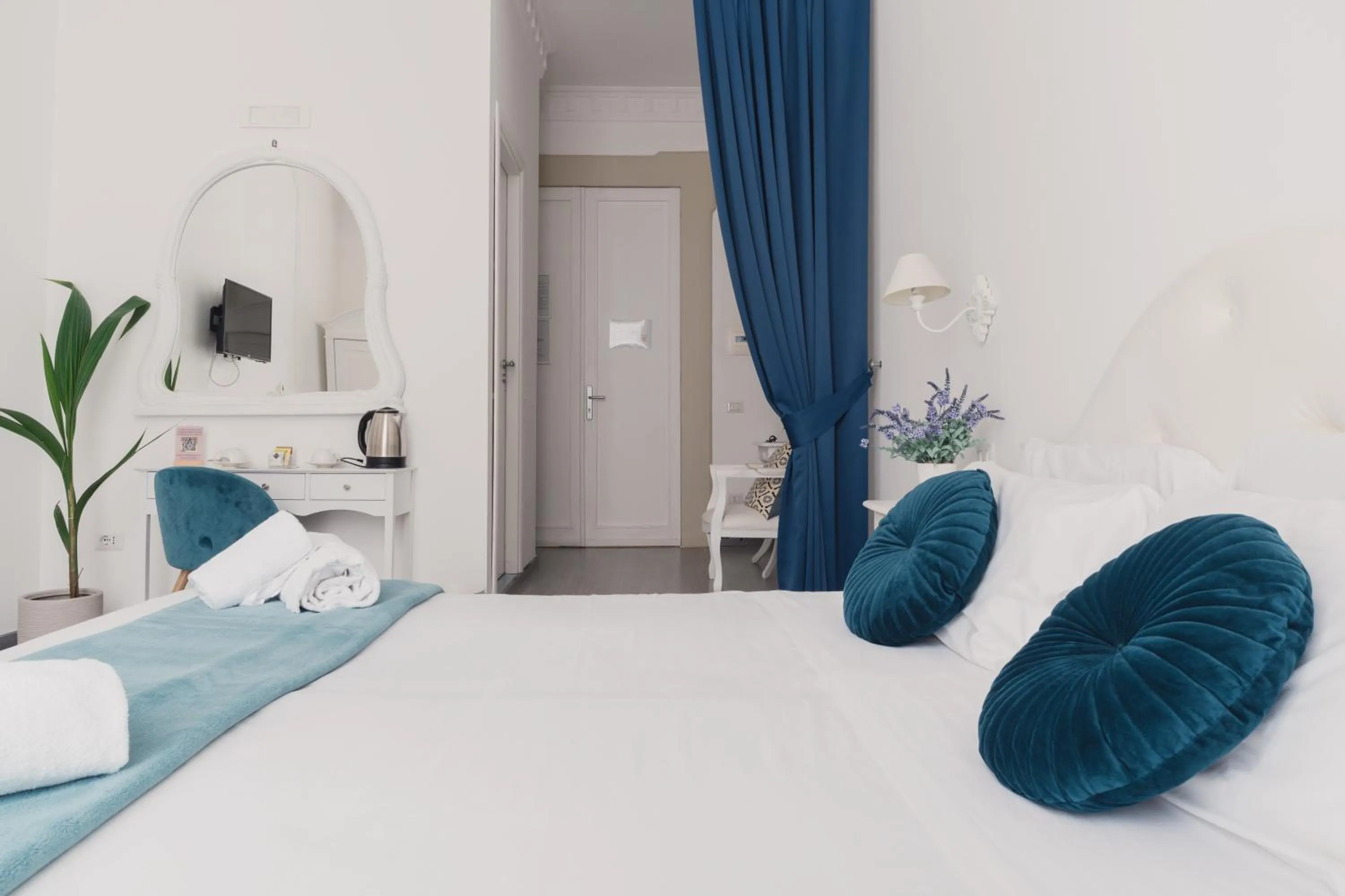 Bed in Palazzo Chiatamone