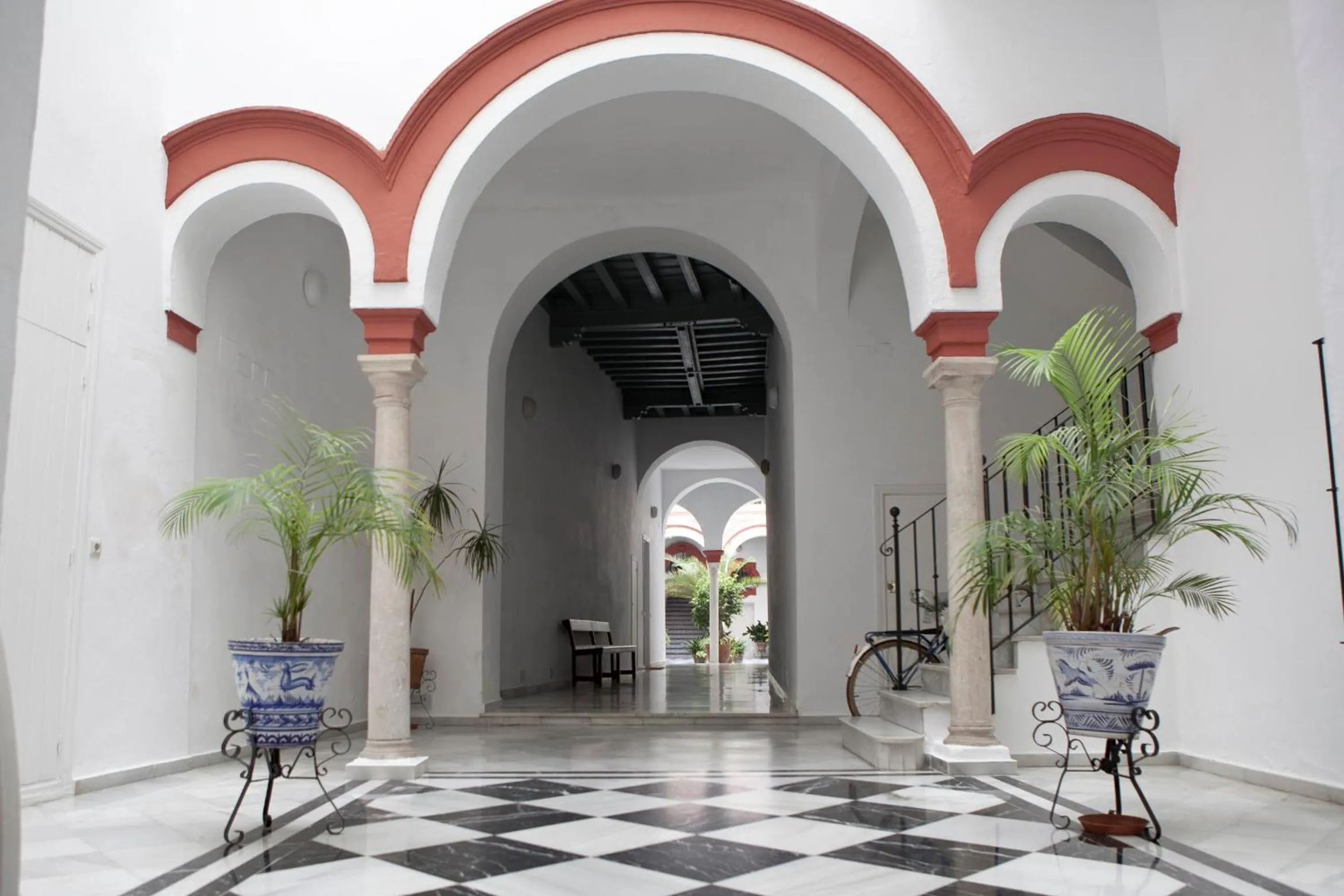 Patio in Casa Palacio, La Giralda