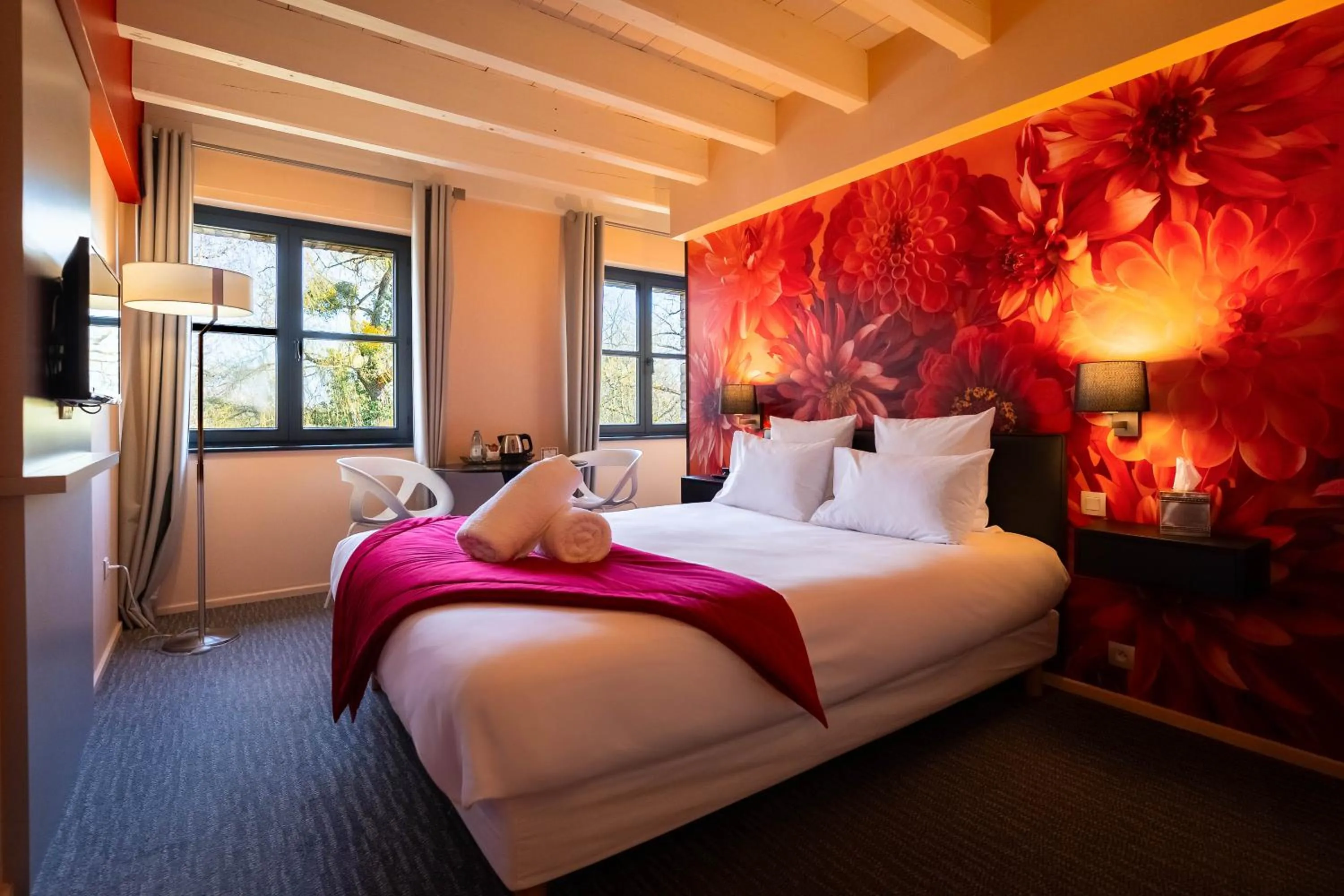 Bed in Hôtel-SPA Le Moulin De La Wantzenau - Strasbourg Nord