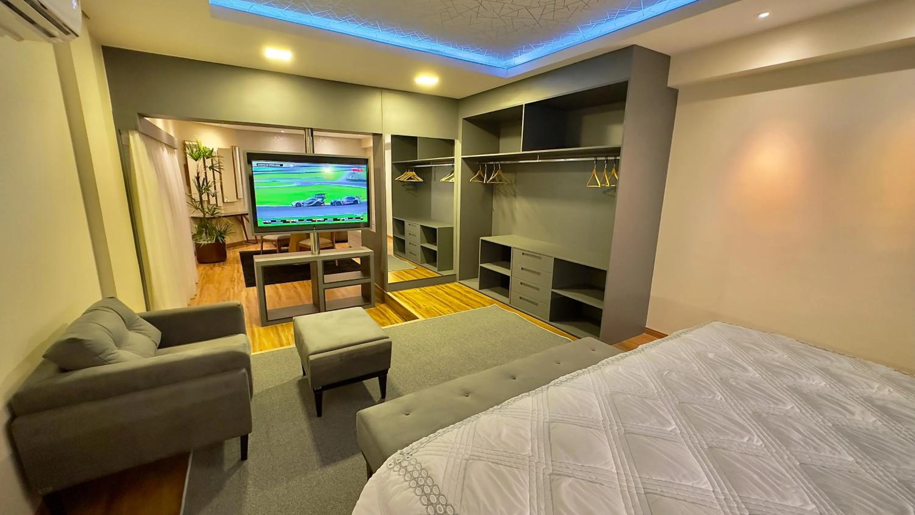 Bed in Hd Park Hotel