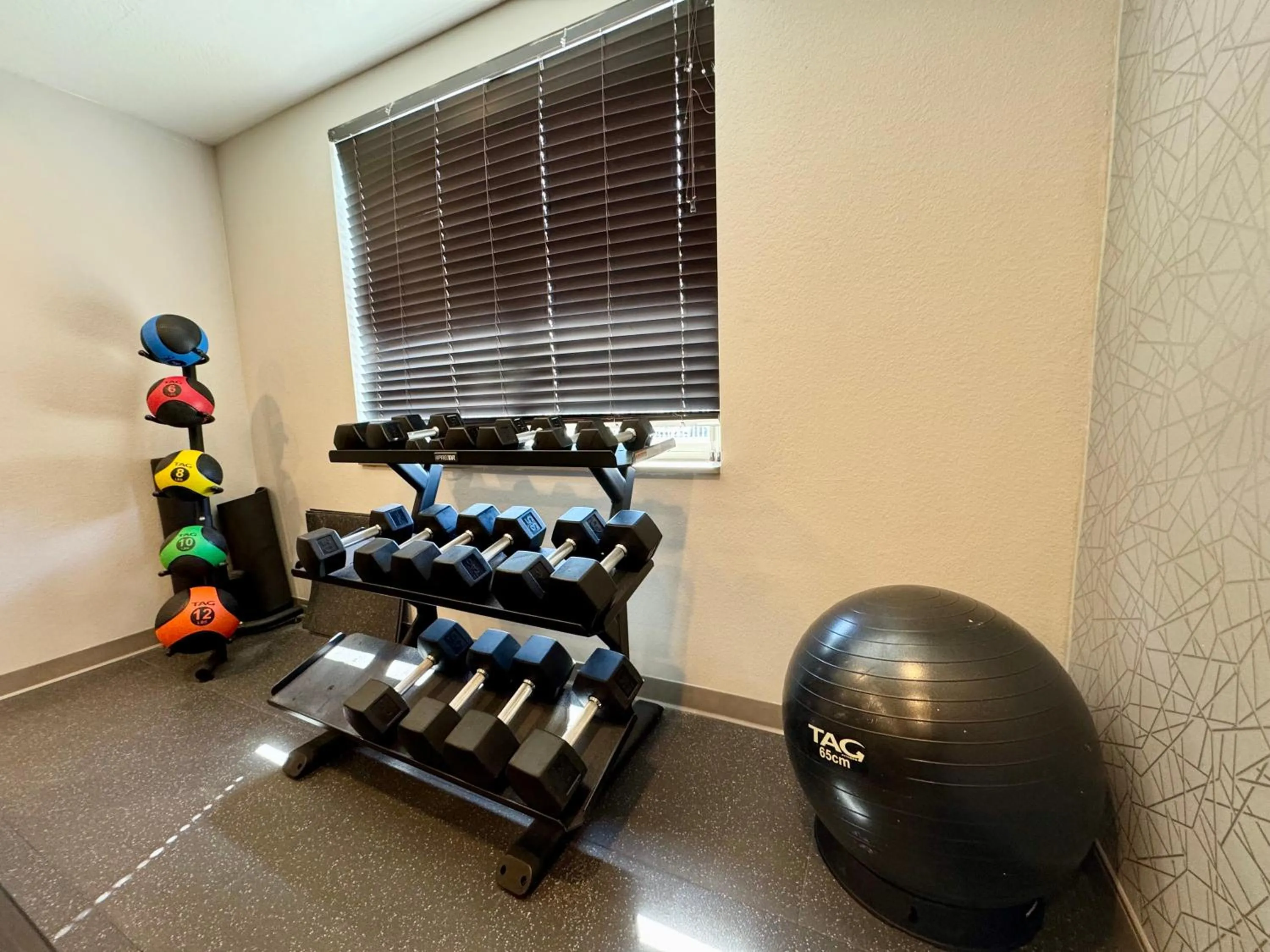 Fitness centre/facilities in Country Inn & Suites by Radisson, Port Charlotte, FL