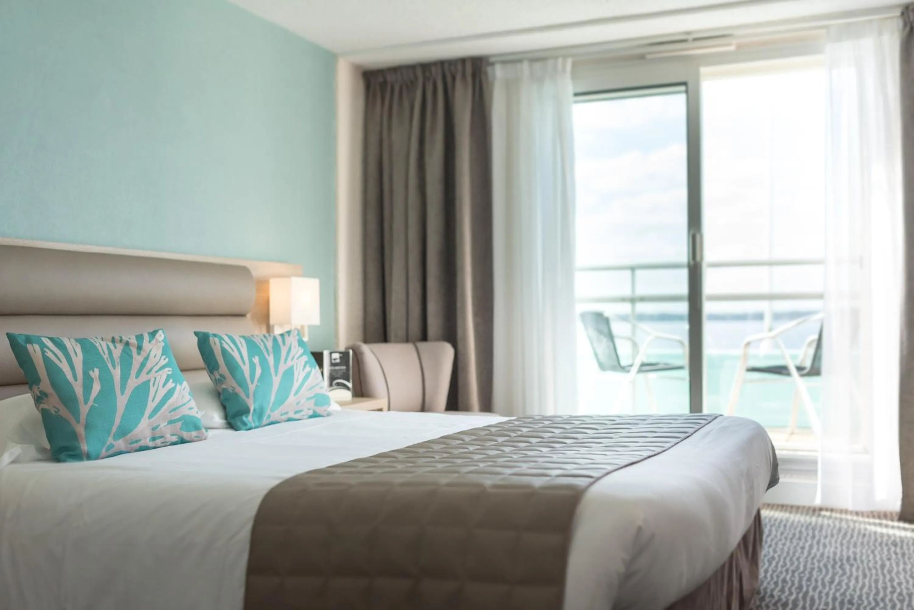 Bed in Brit Hôtel De L'océan