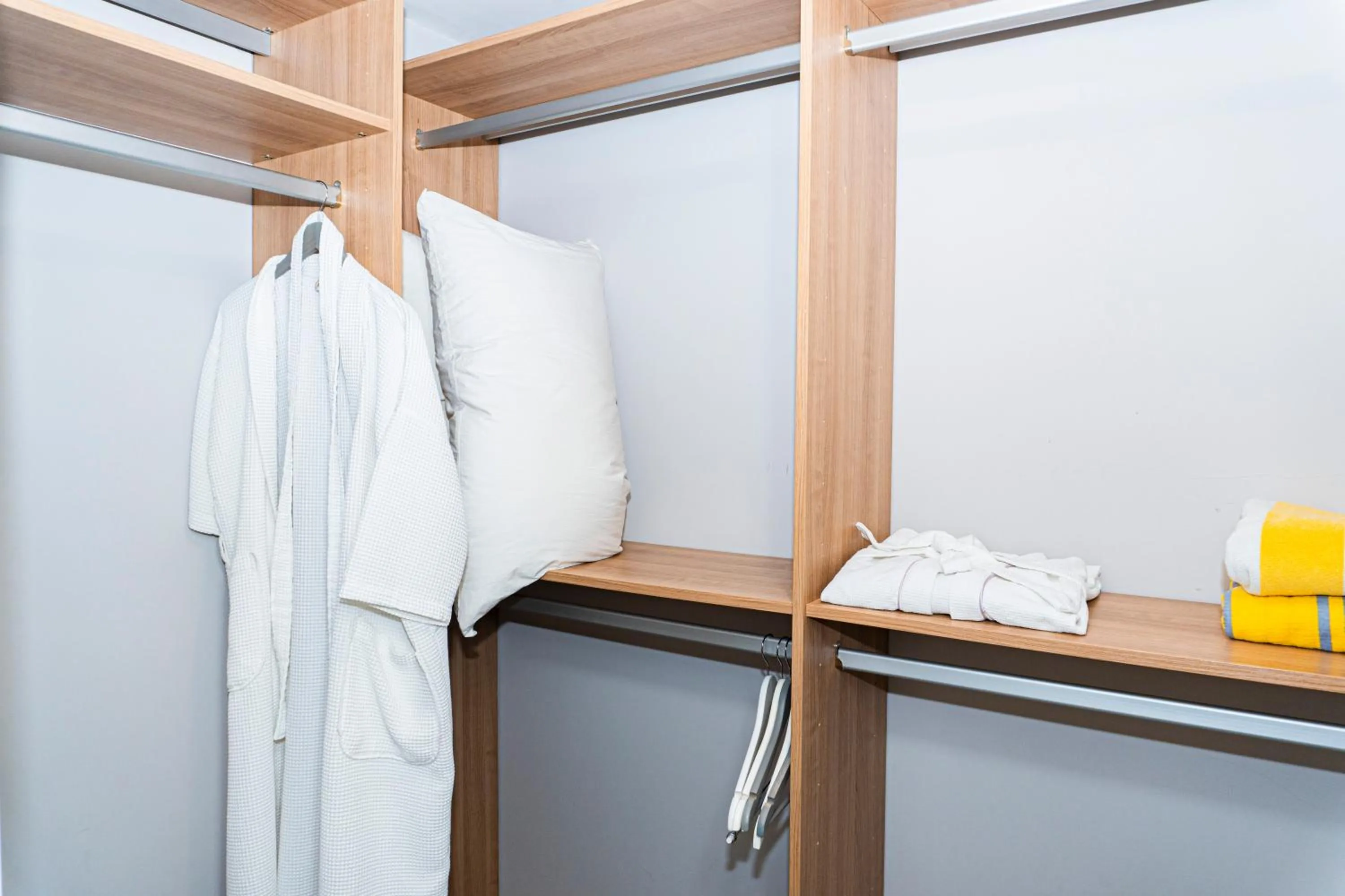 towels in Elan at Ballena Beach