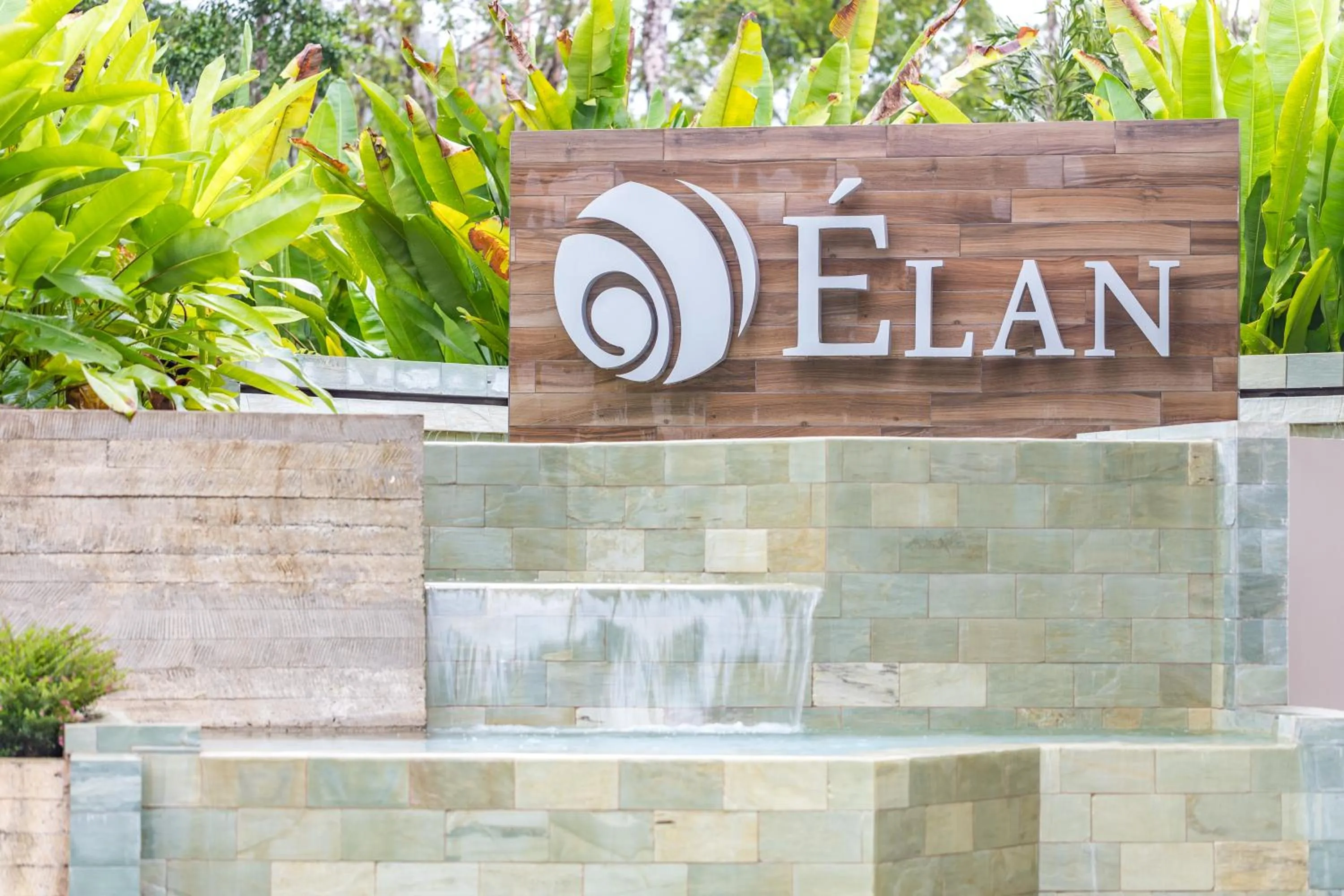 Property building in Elan at Ballena Beach