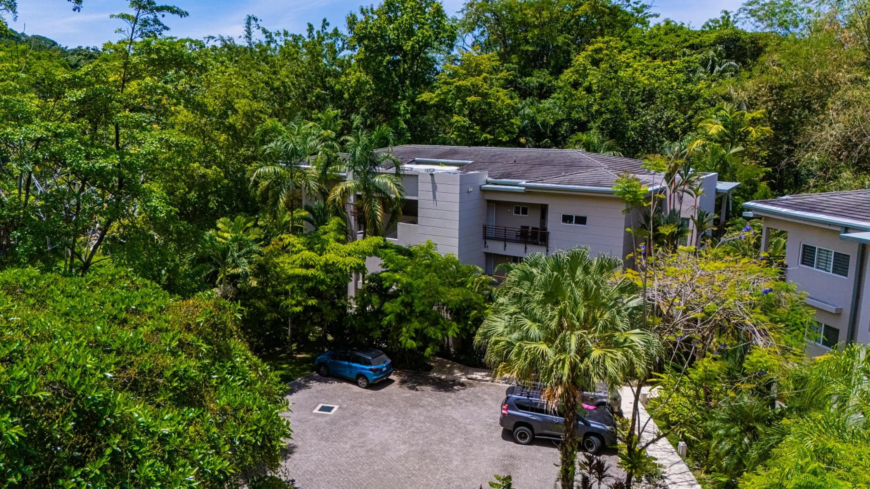 Property building in Elan at Ballena Beach