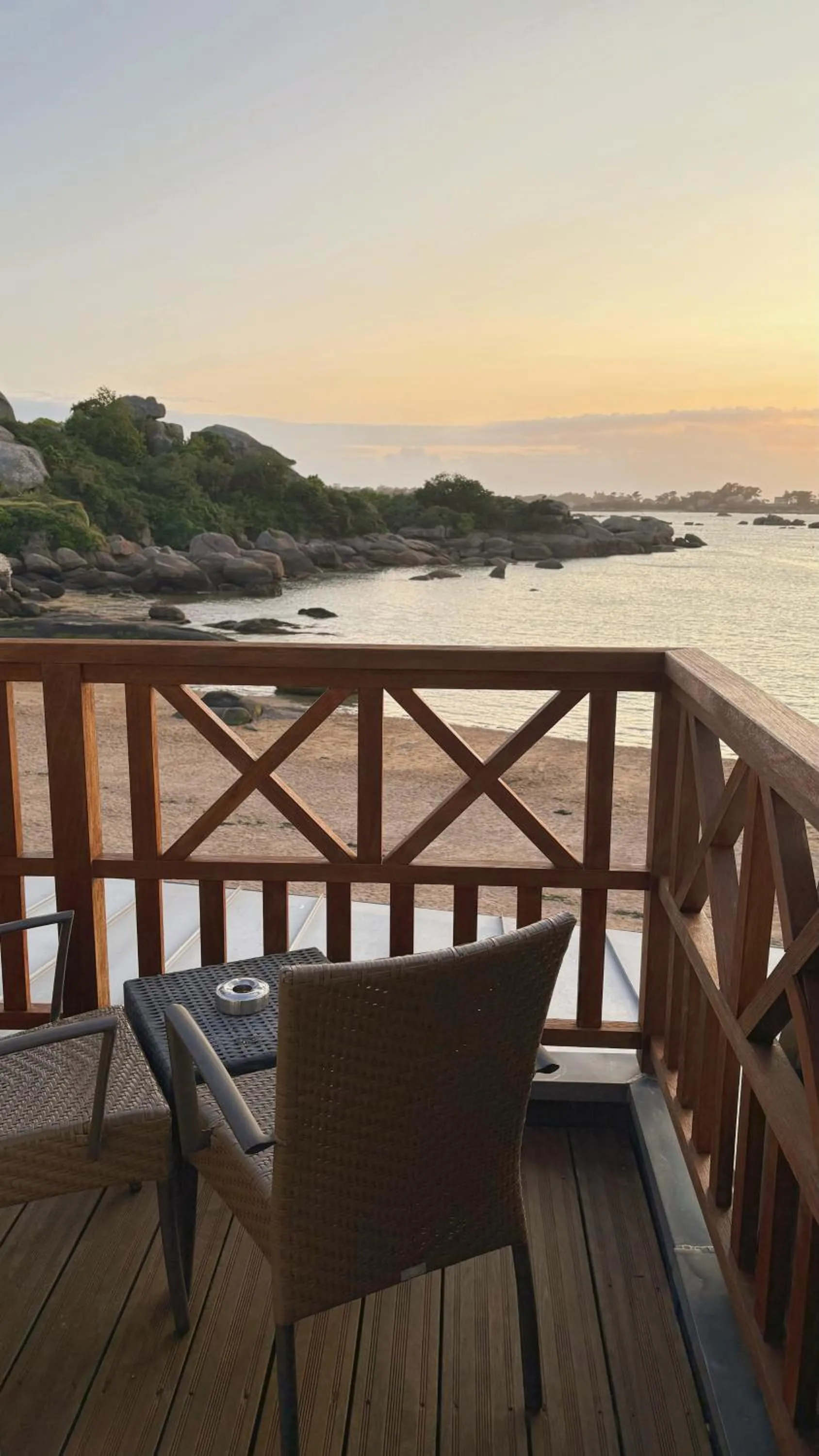 Balcony/Terrace in Logis Hôtel Saint Guirec Et De La Plage