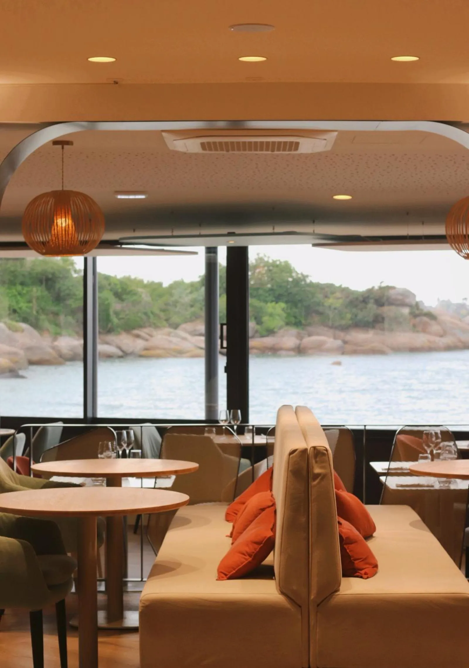 Restaurant/places to eat in Logis Hôtel Saint Guirec Et De La Plage