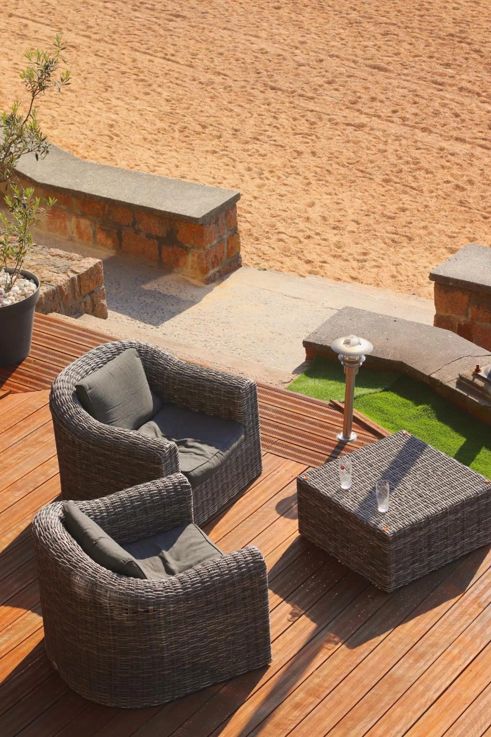 Restaurant/places to eat in Logis Hôtel Saint Guirec Et De La Plage