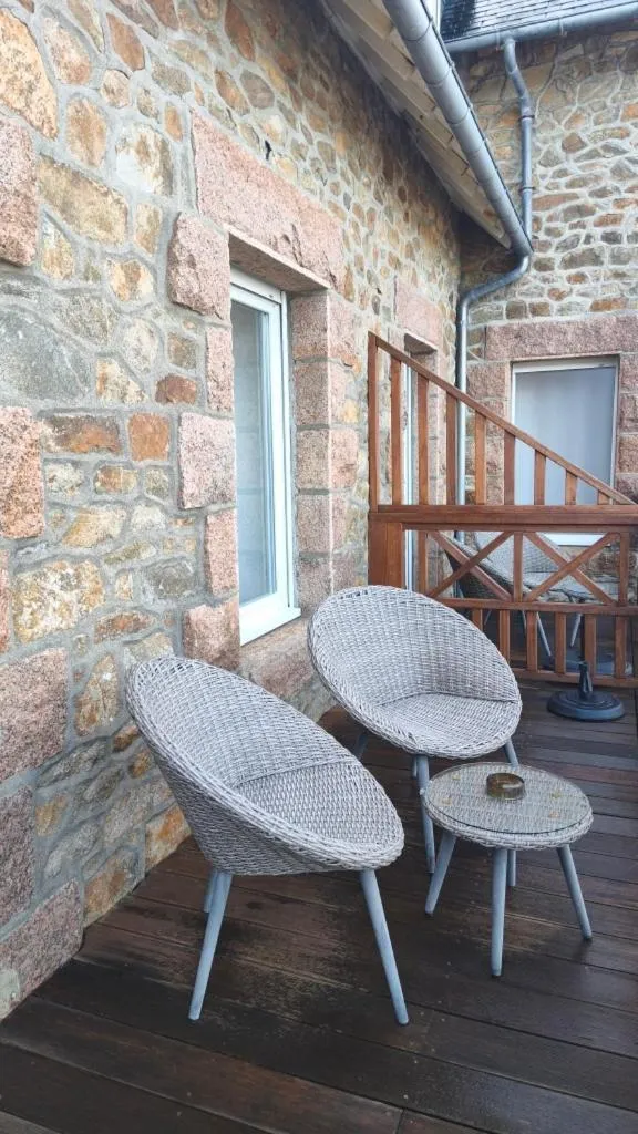 Balcony/Terrace in Logis Hôtel Saint Guirec Et De La Plage