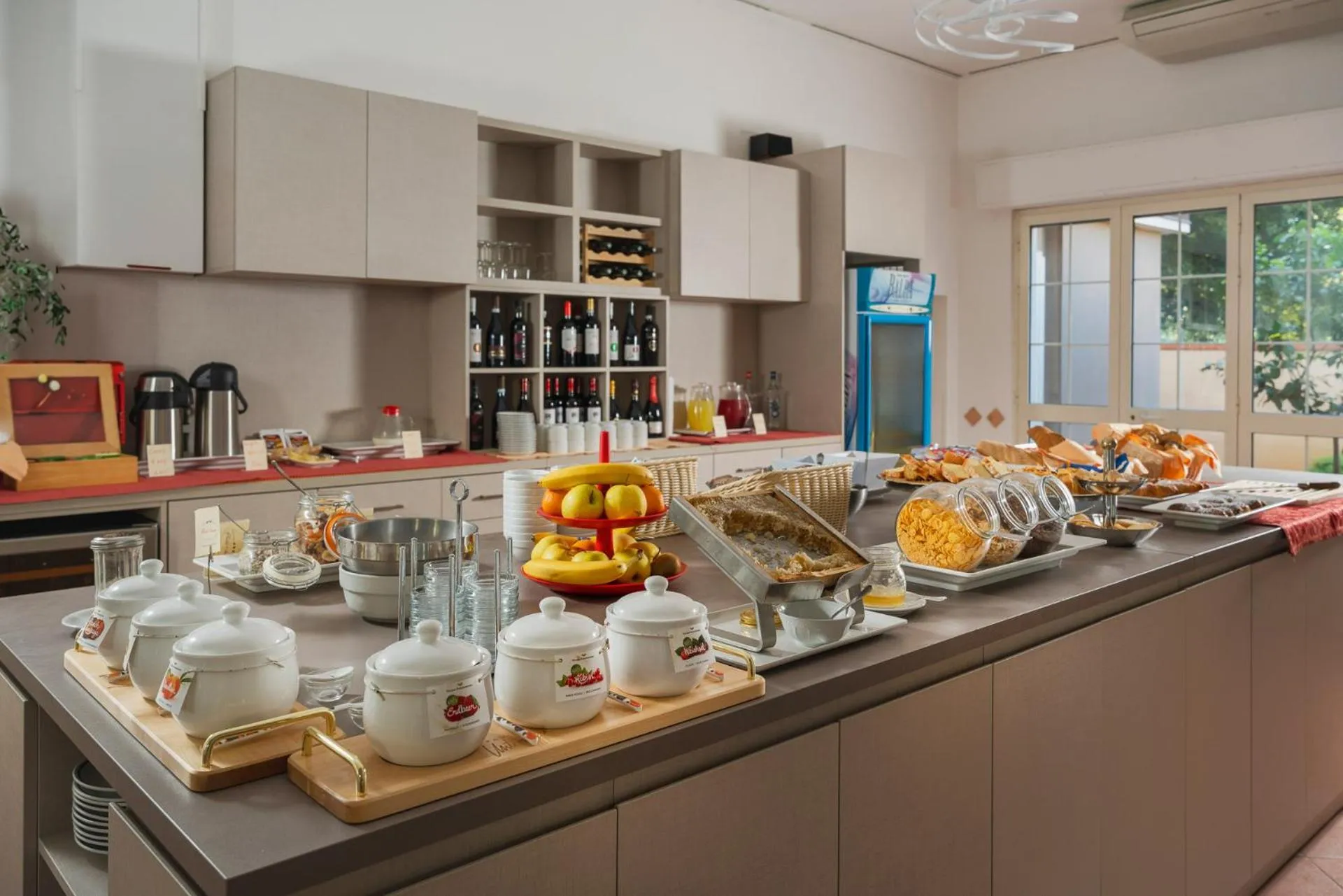 Breakfast in Hotel Azzurra