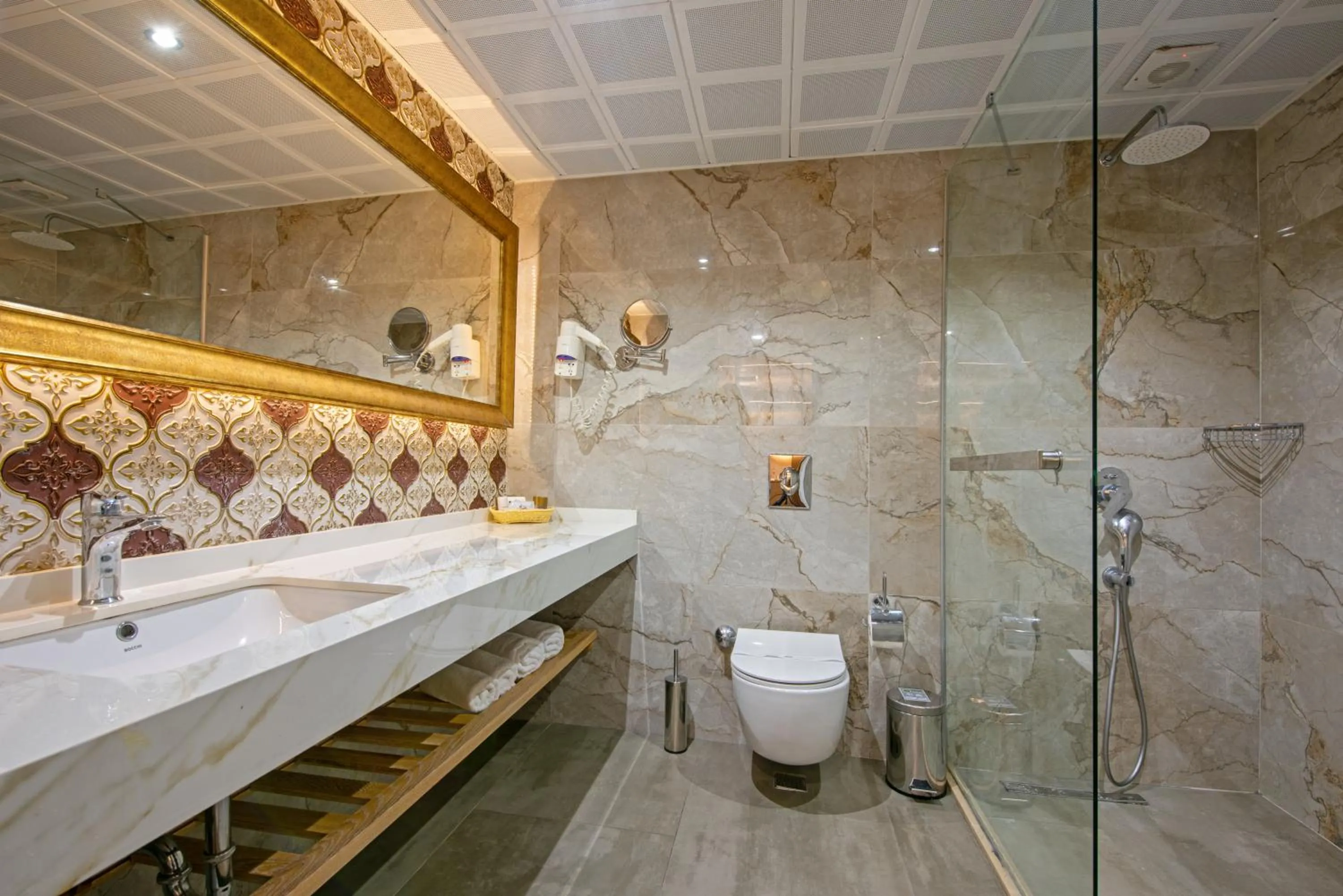 Shower in Alaaddin Beach Hotel - Adult Only