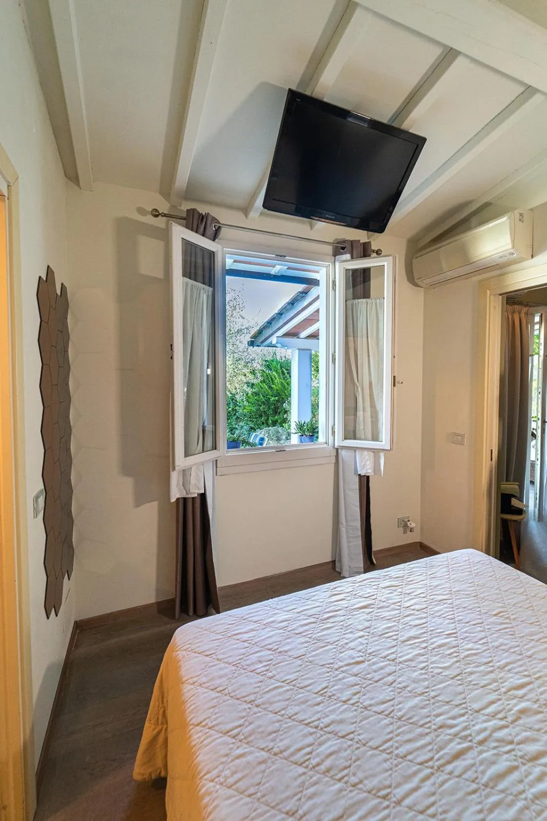 View (from property/room), Bed in Relais Villa Al Vento