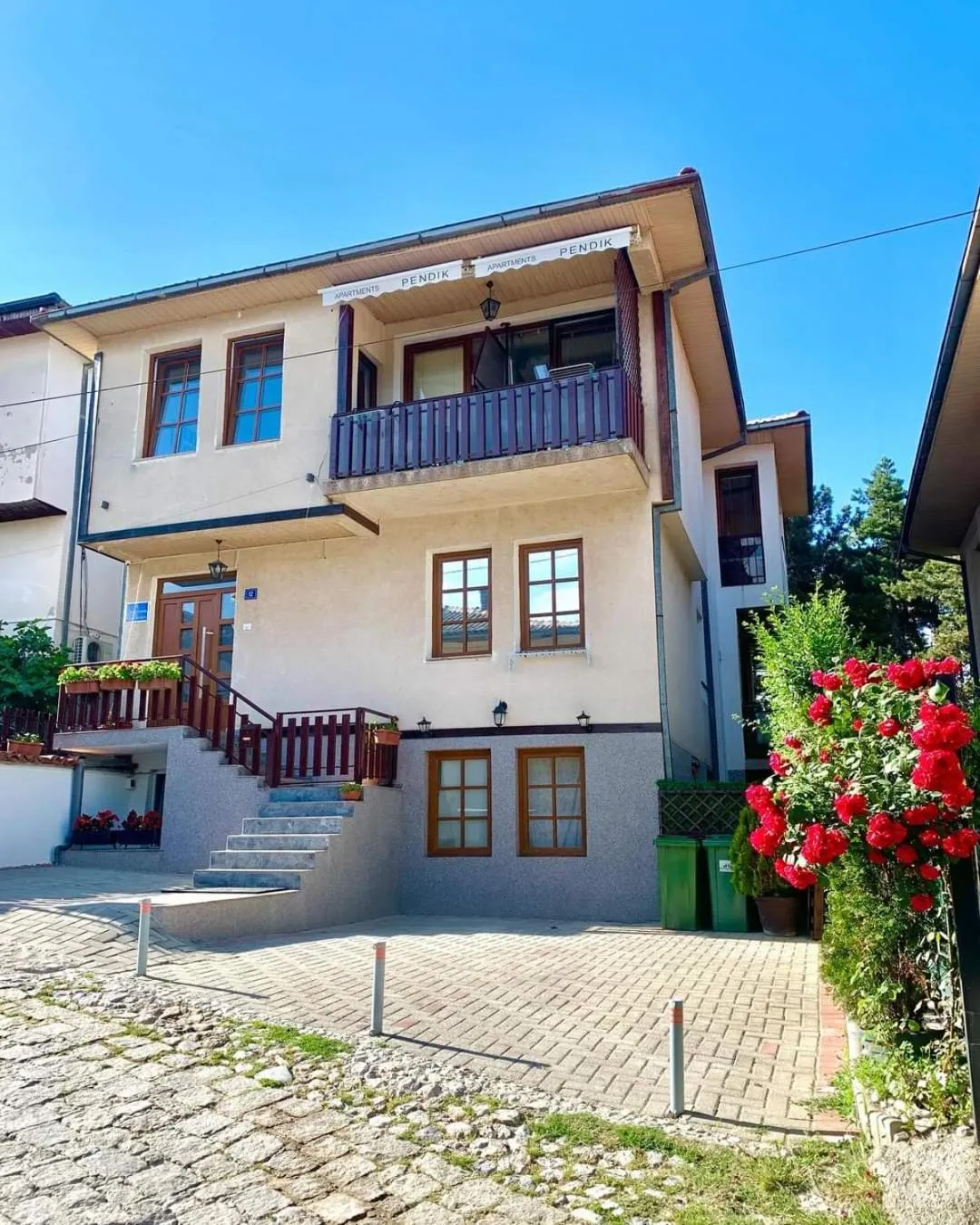 Apartments Pendik