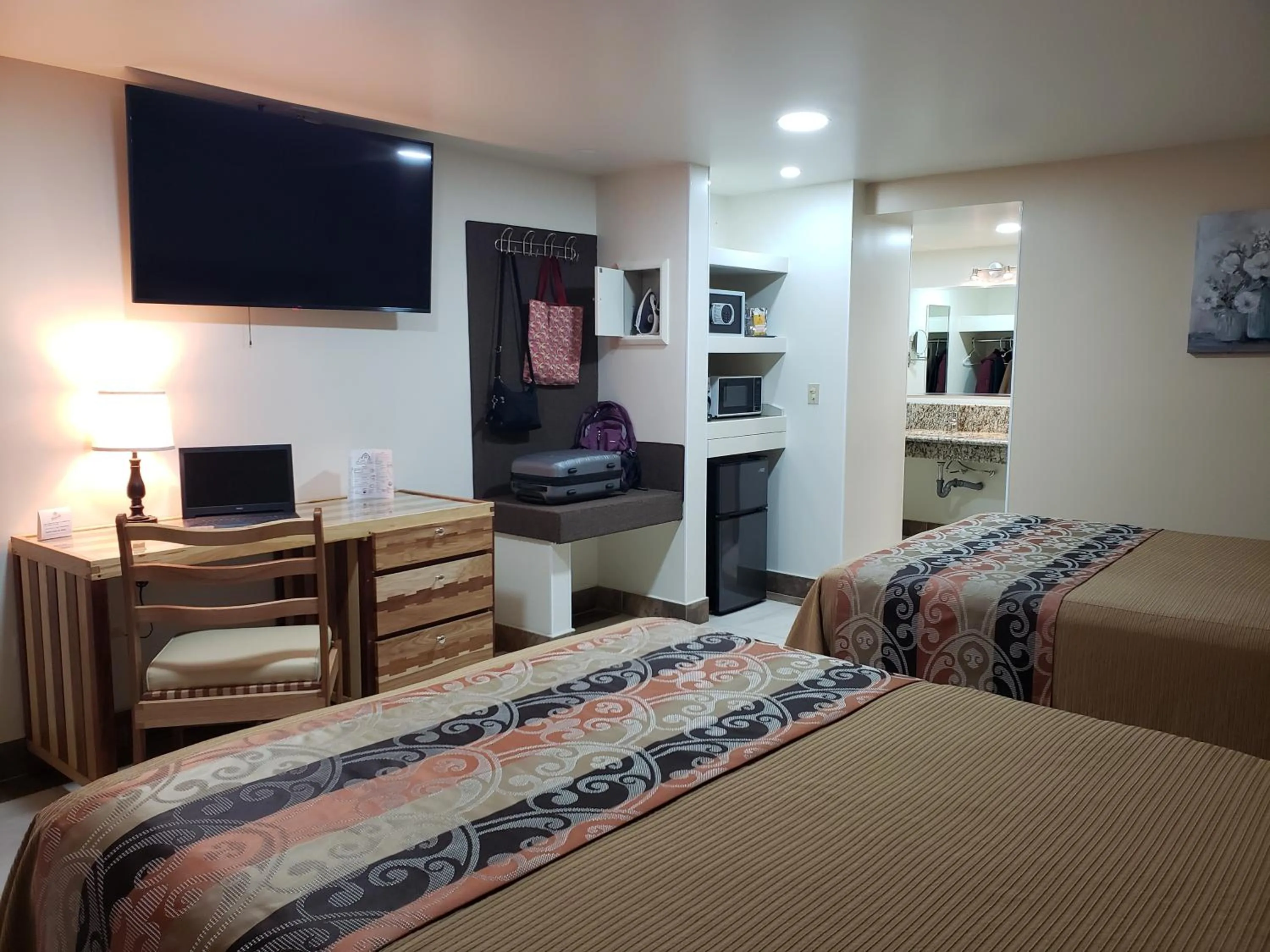 TV and multimedia, Bed in La Villa de Zaragoza