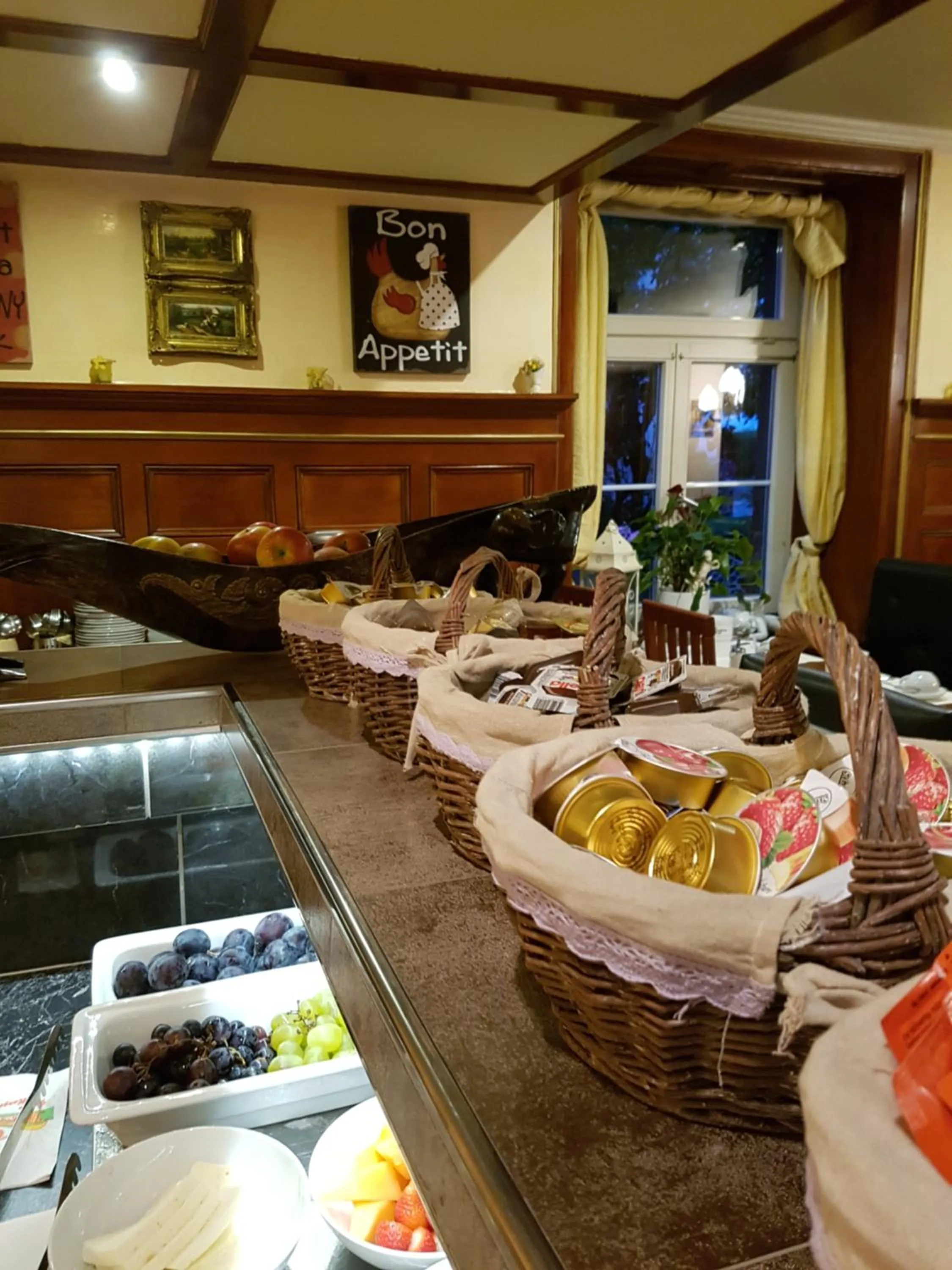 Restaurant/places to eat in Esos Hotel Quelle