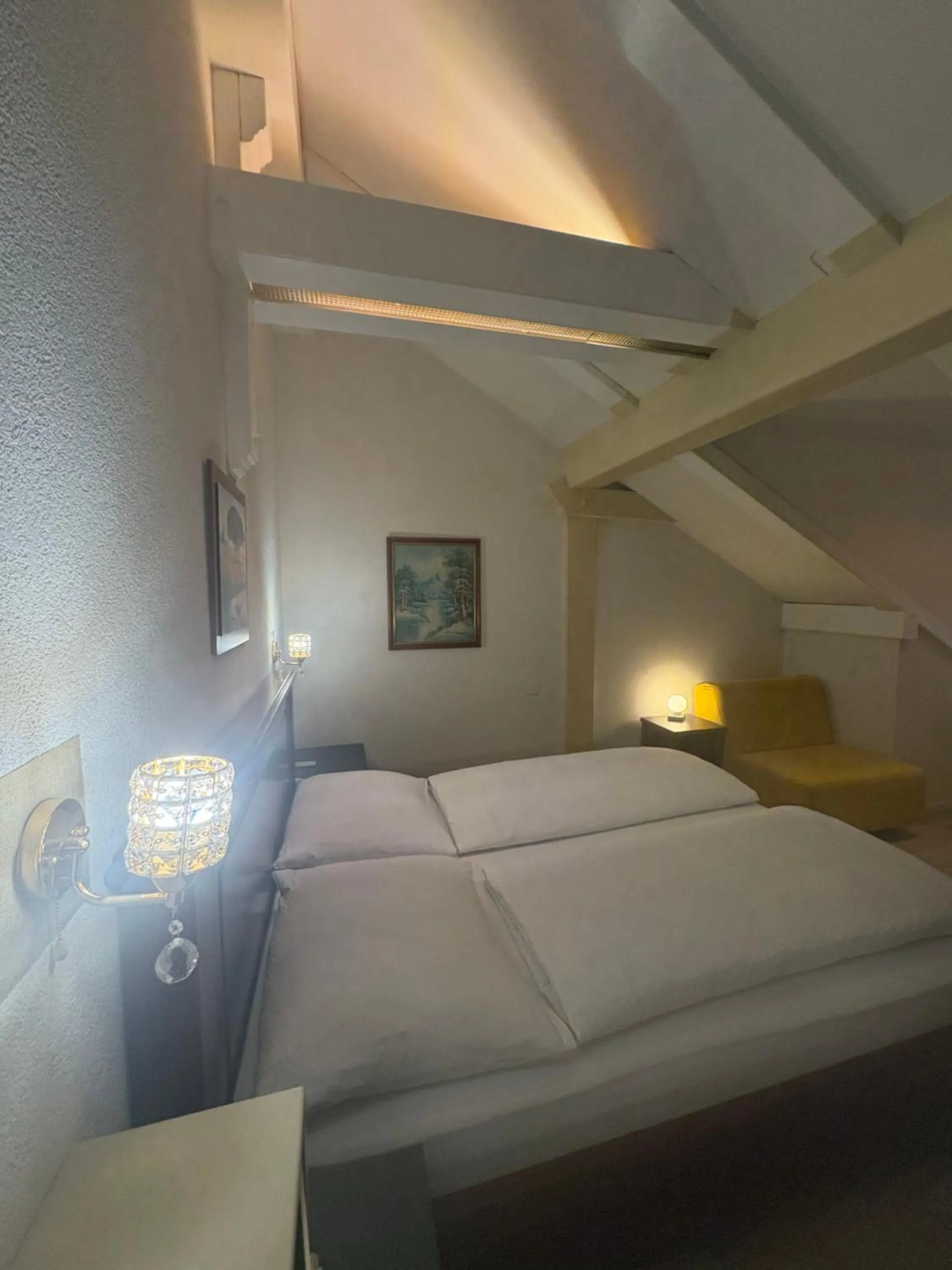 Bed in Esos Hotel Quelle