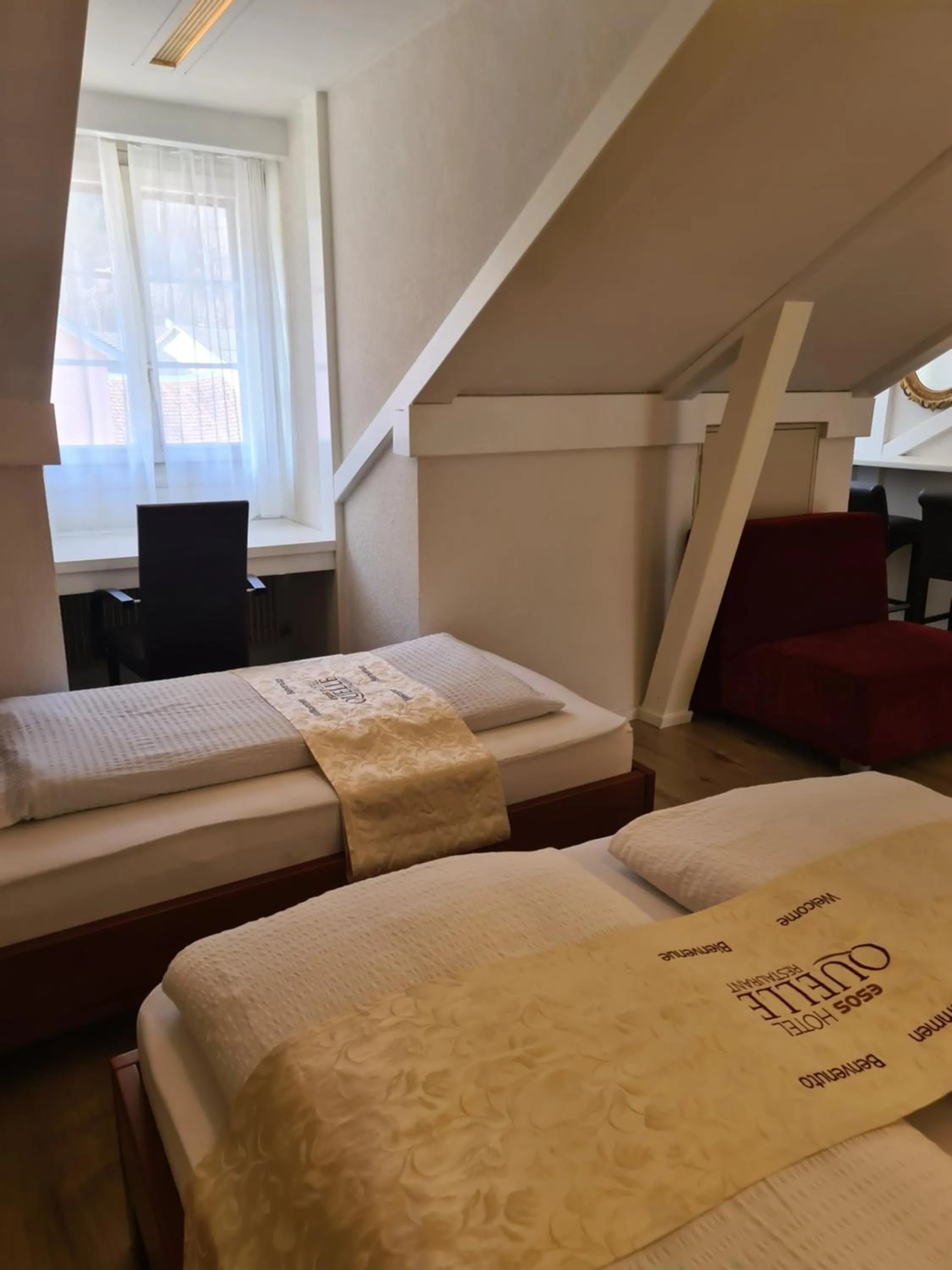 Bed in Esos Hotel Quelle