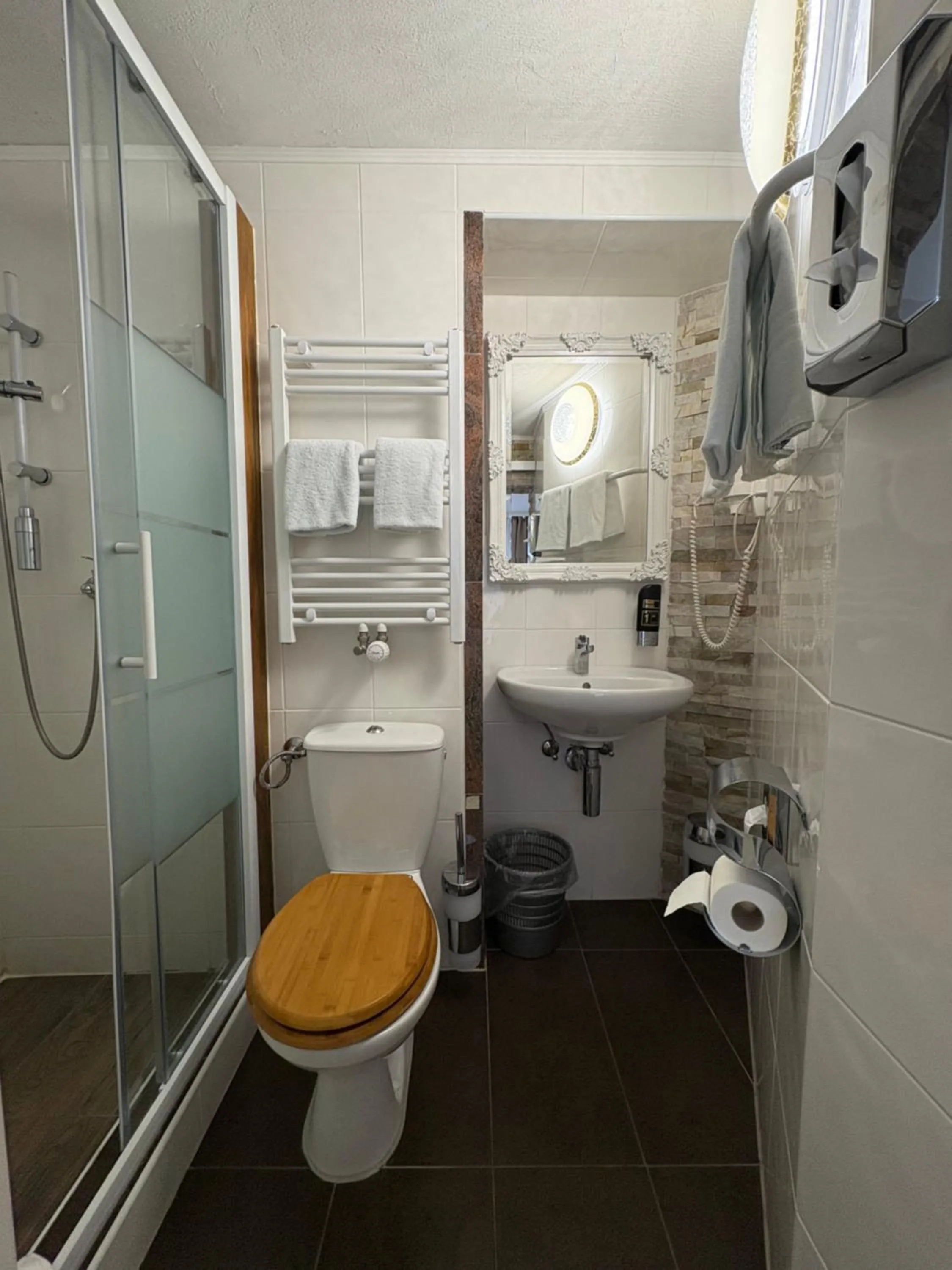 Property building in Esos Hotel Quelle