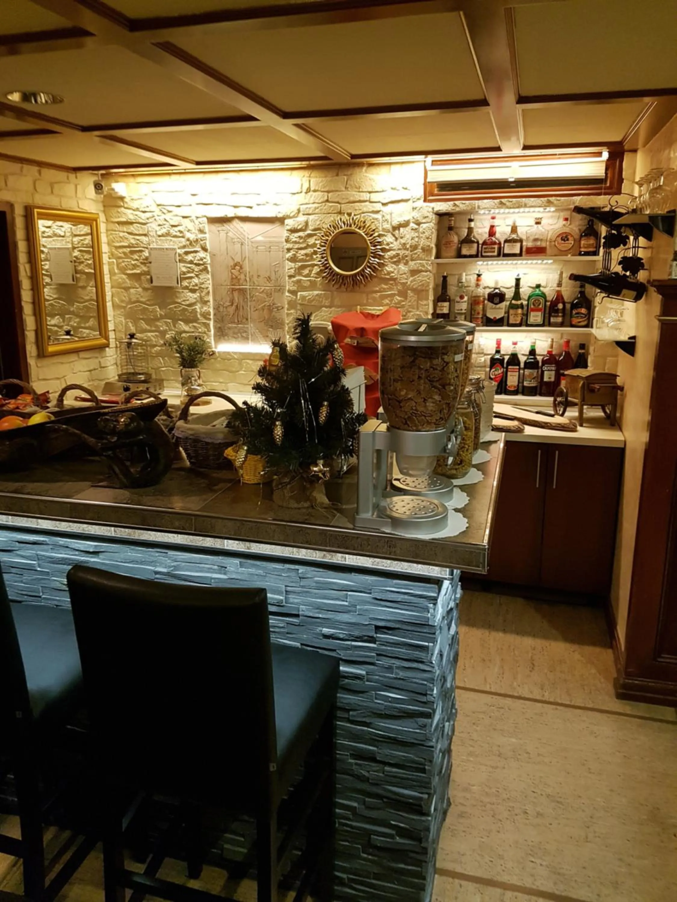 Restaurant/places to eat in Esos Hotel Quelle