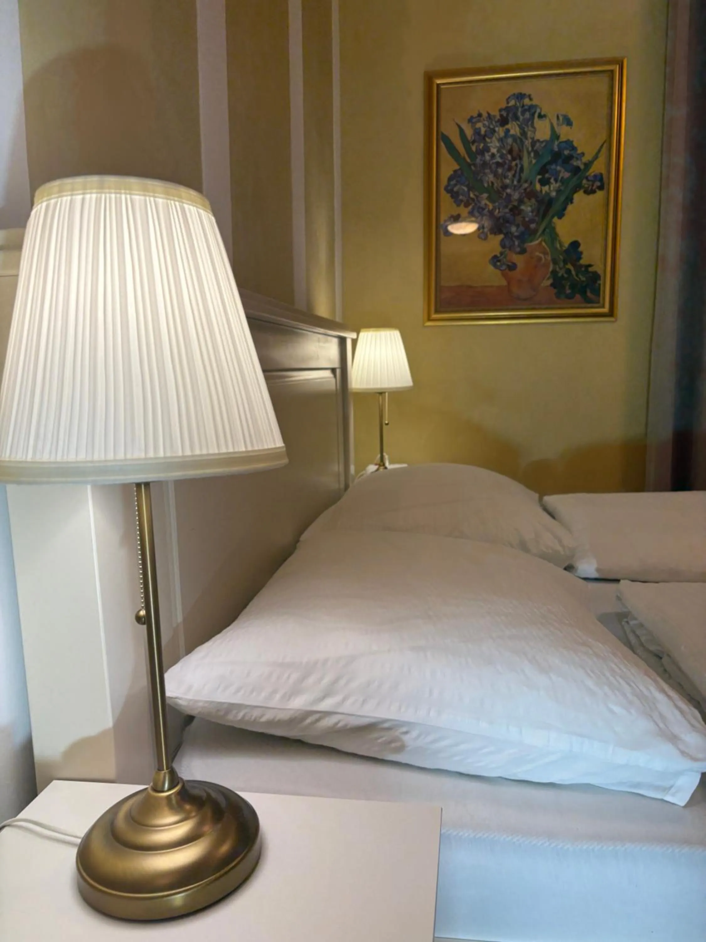 Bed in Esos Hotel Quelle