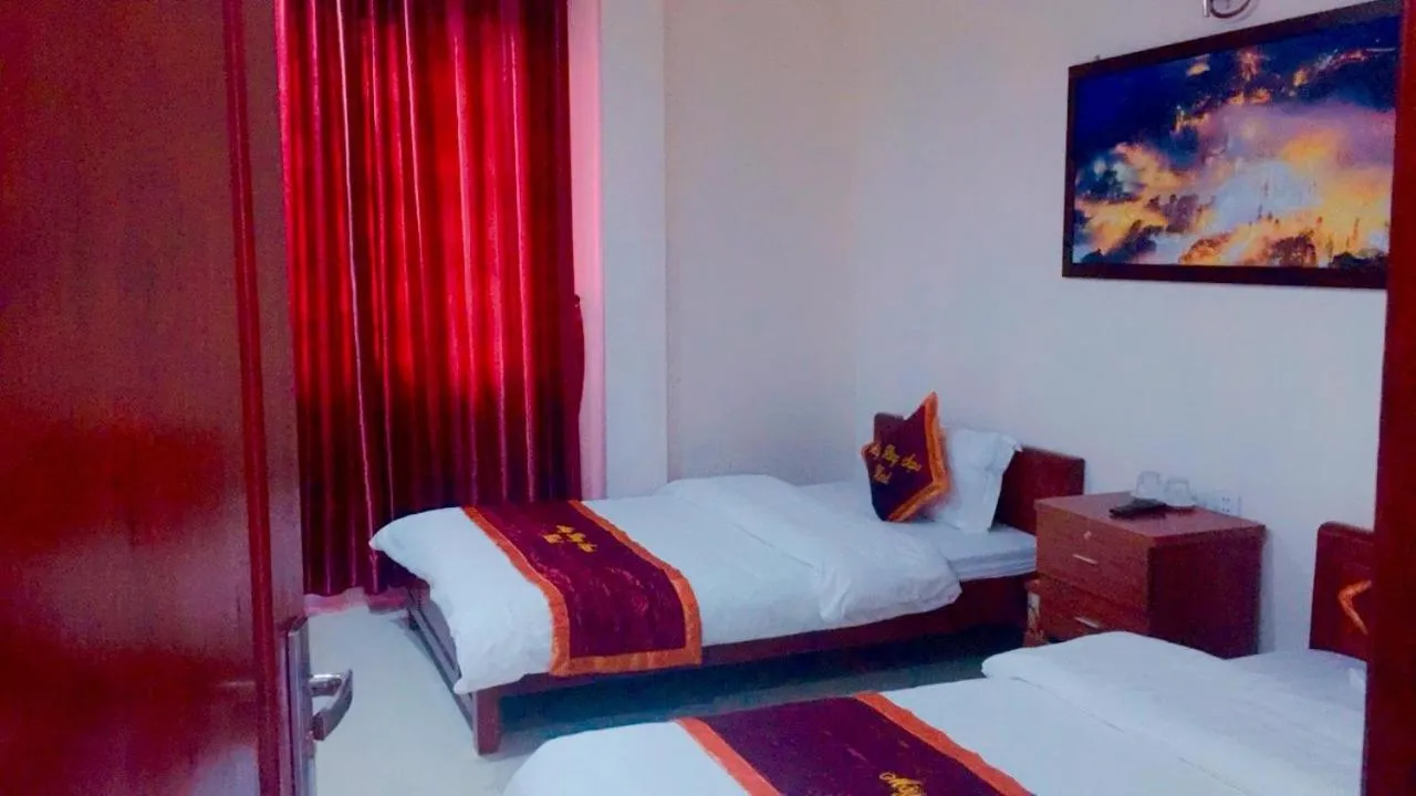 Bed in May Hong Hotel