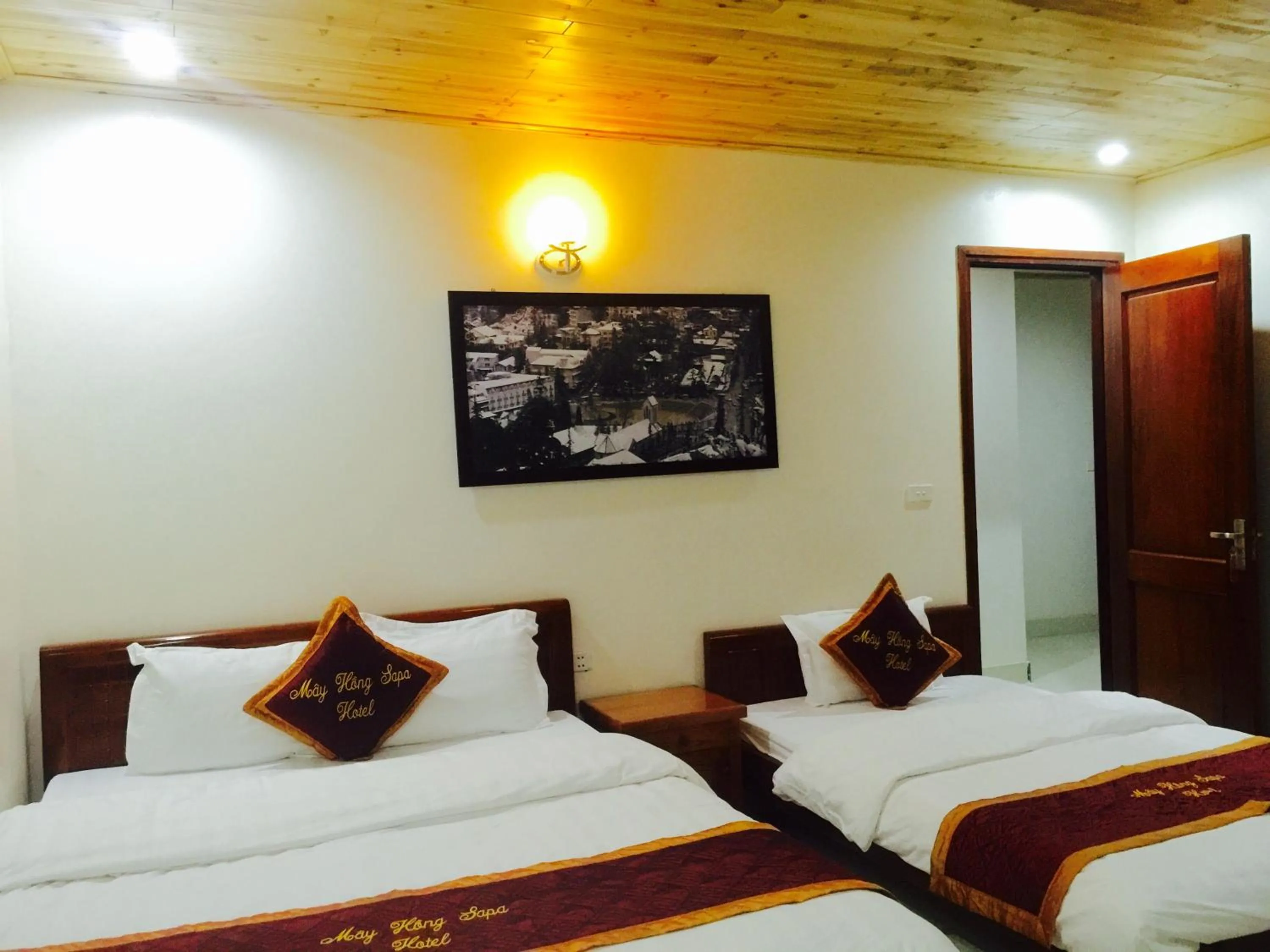 Bed in May Hong Hotel