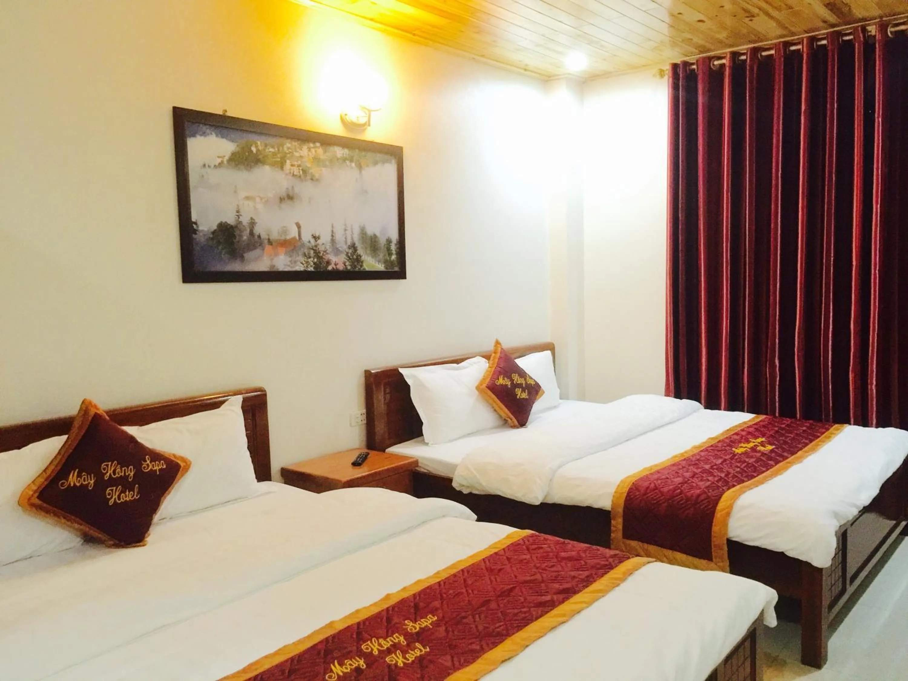 Bed in May Hong Hotel