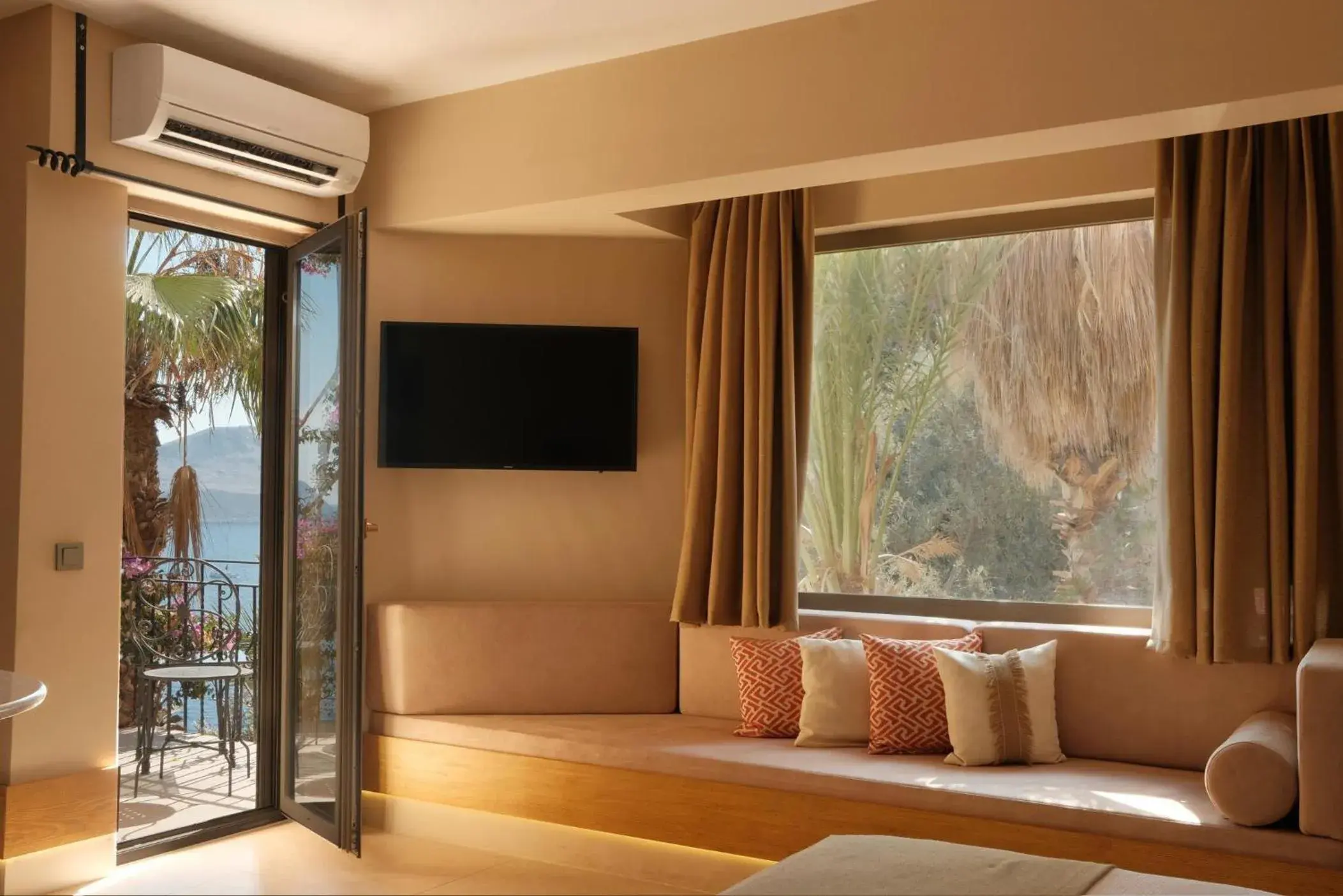 Infinity side sea view in Villa Hotel Tamara Infinity side sea view in Villa Hotel Tamara