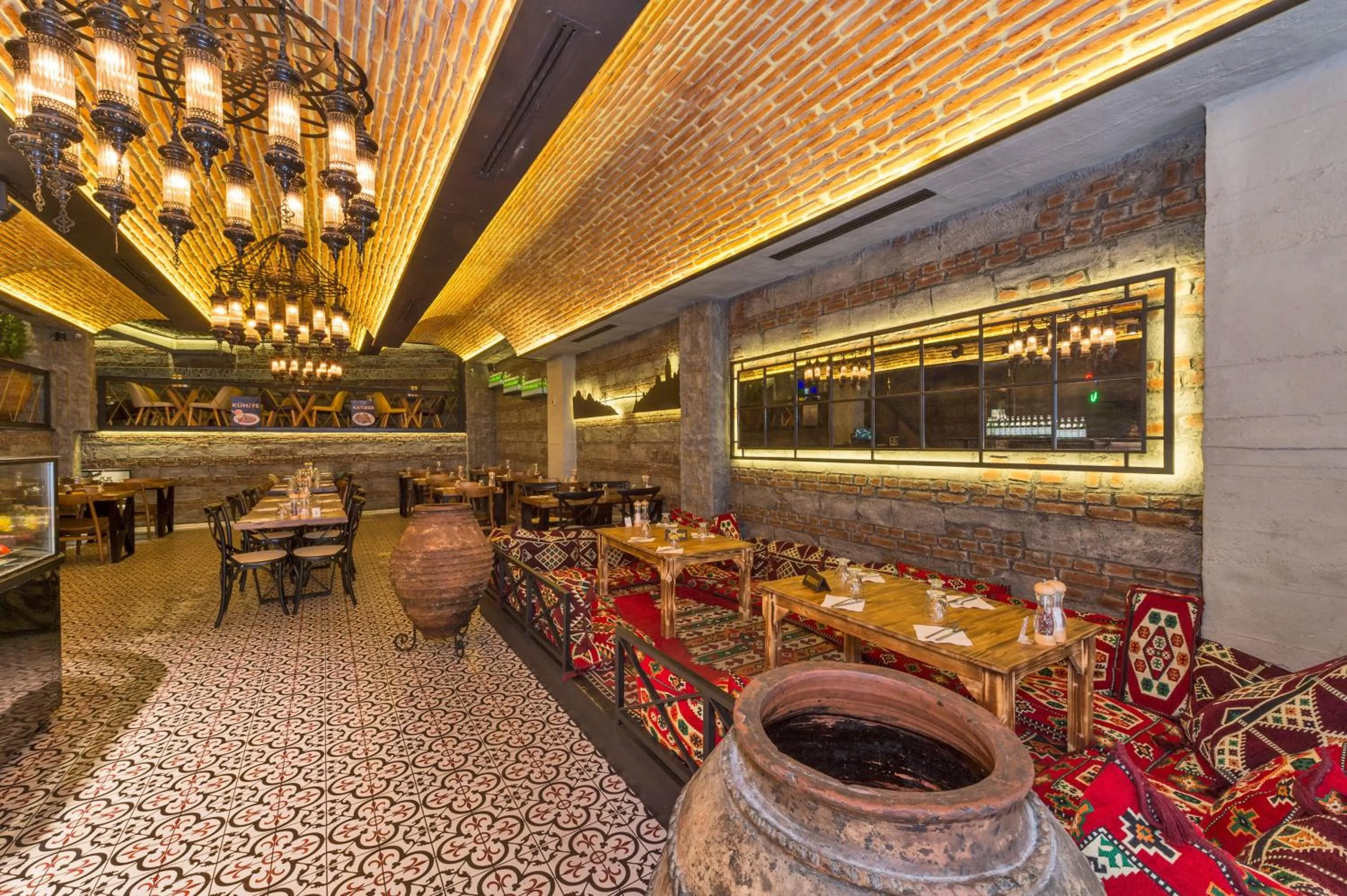 Restaurant/places to eat in The Empress Theodora Hotel