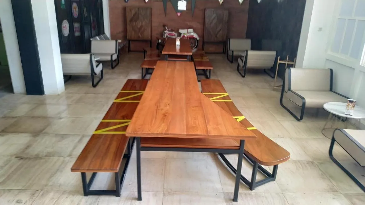 Restaurant/places to eat in Mexolie Hotel