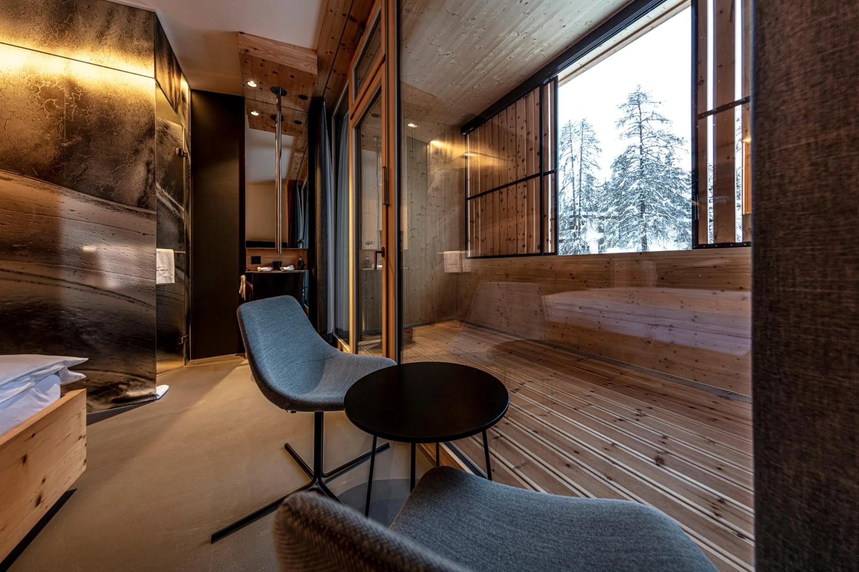 Bathroom in Hotel Arnica Scuol - Adults Only