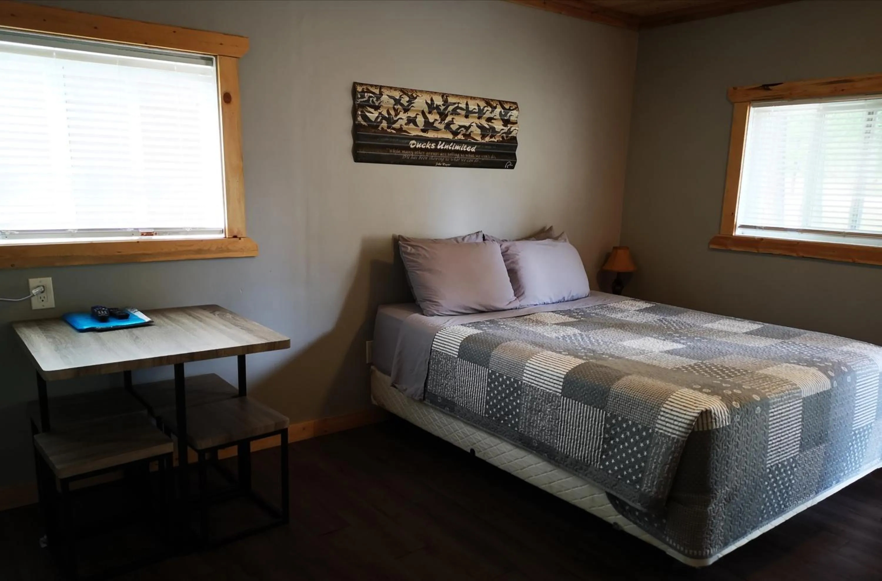 Bed in Overlook Inn & Cabins