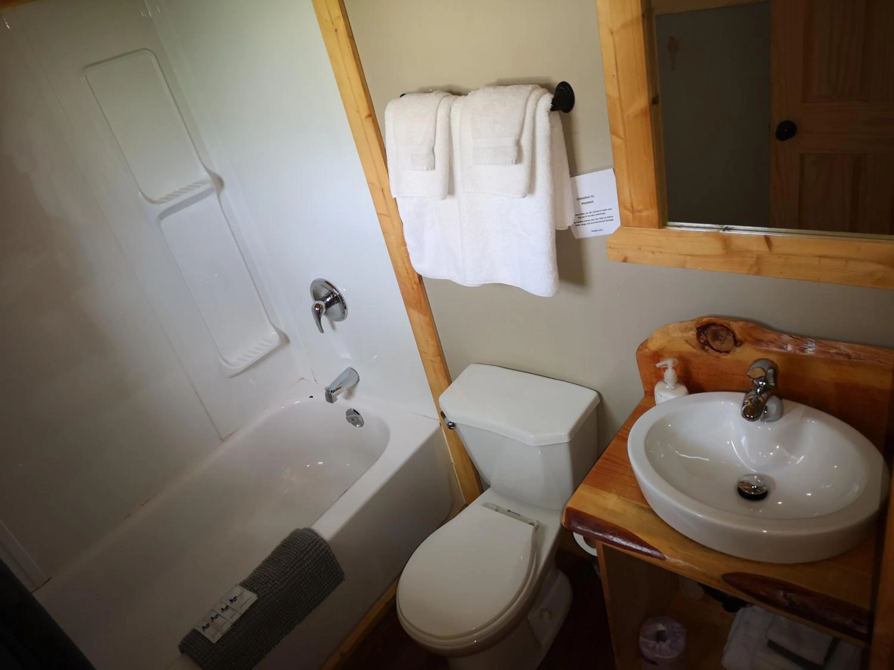 Toilet in Overlook Inn & Cabins