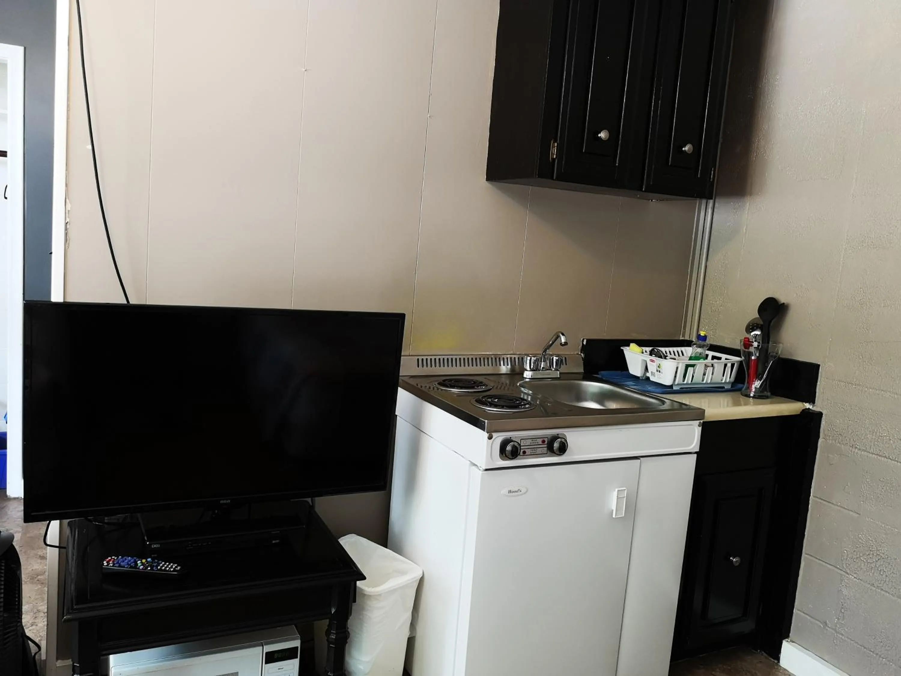 Kitchen or kitchenette in Overlook Inn & Cabins
