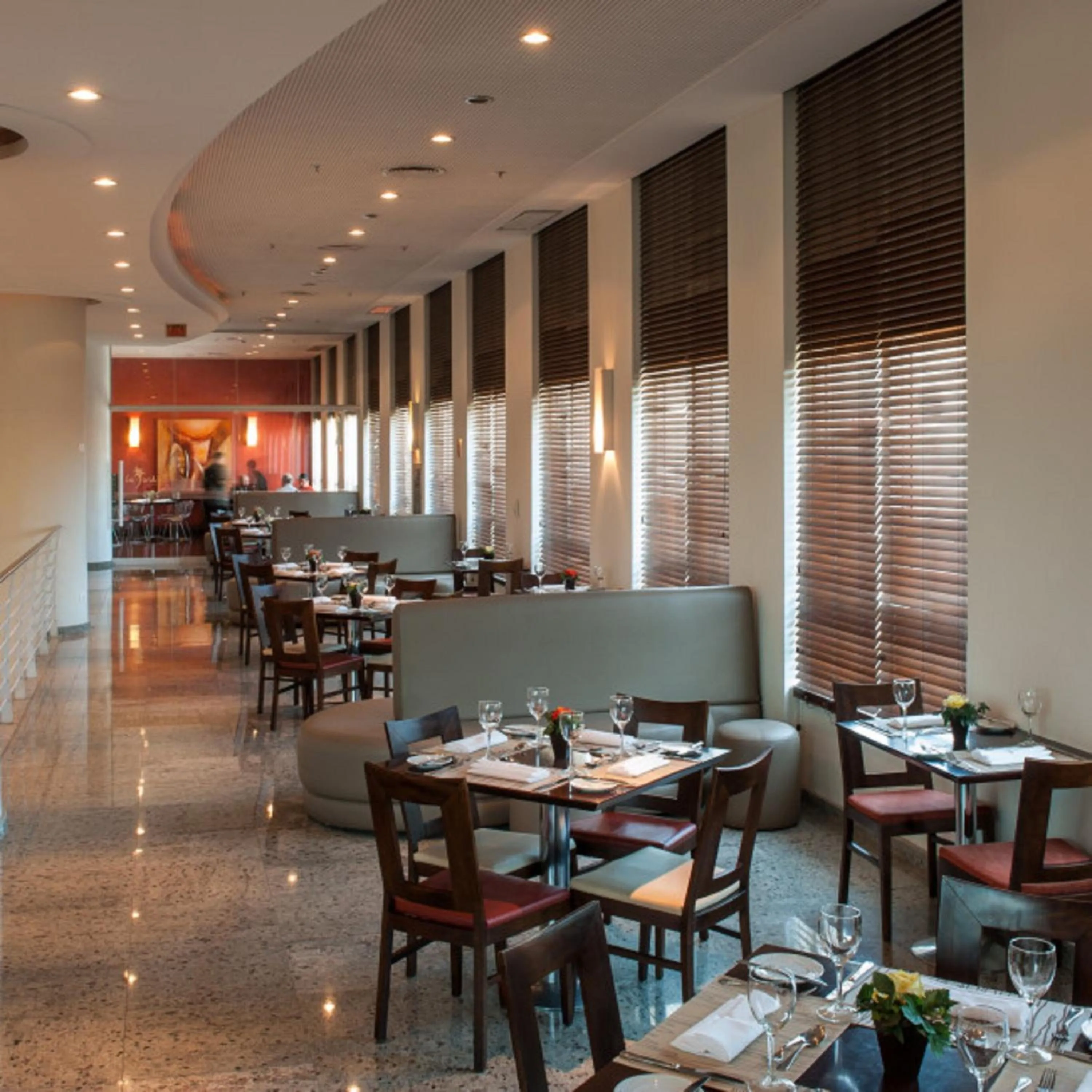 Restaurant/places to eat in Bourbon Convention Hotel Joinville