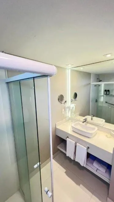 Bathroom in Bourbon Hotel & Suites Curitiba