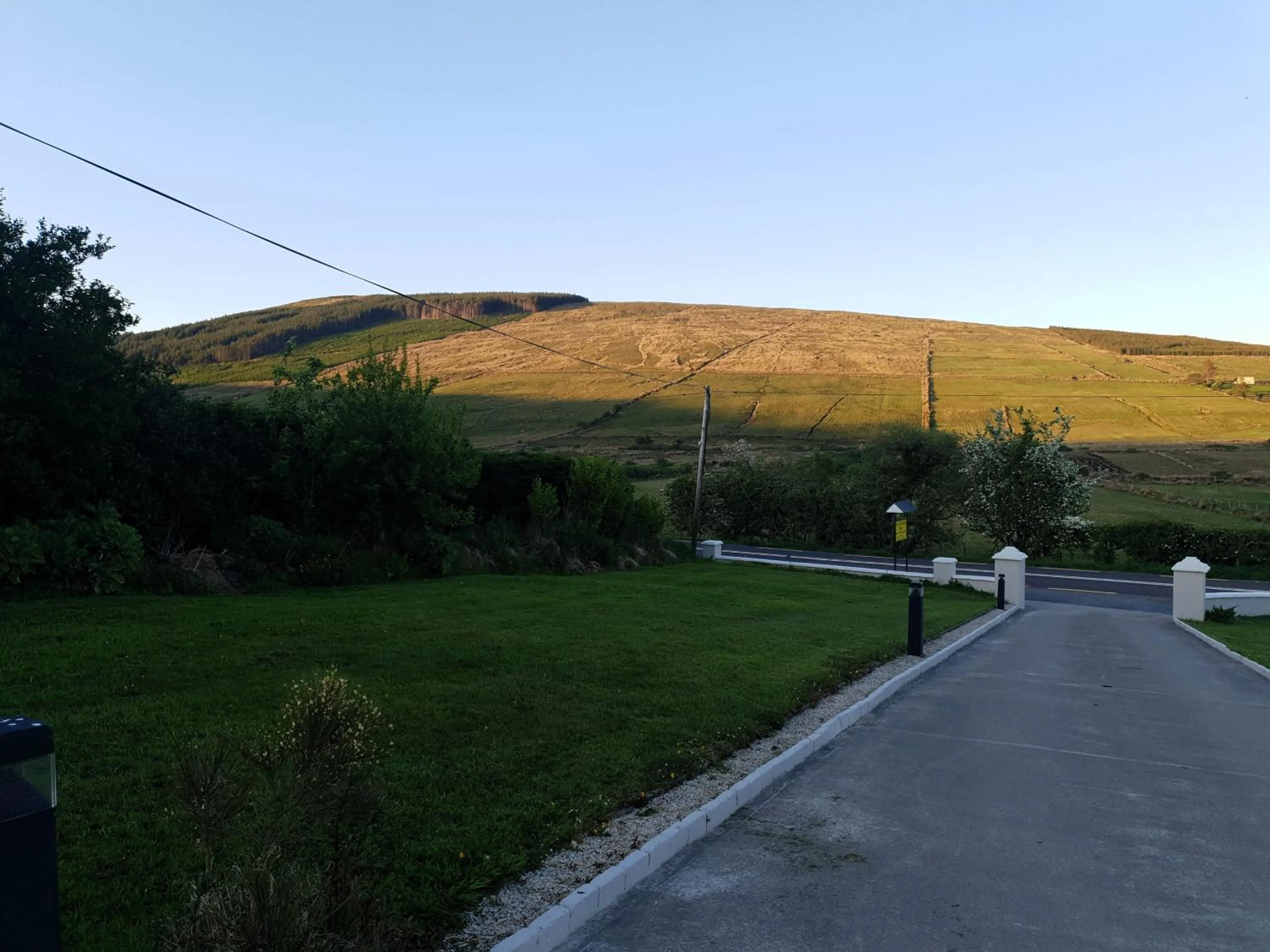 Day in An Charraig Ban on the wild Atlantic way F94WT02