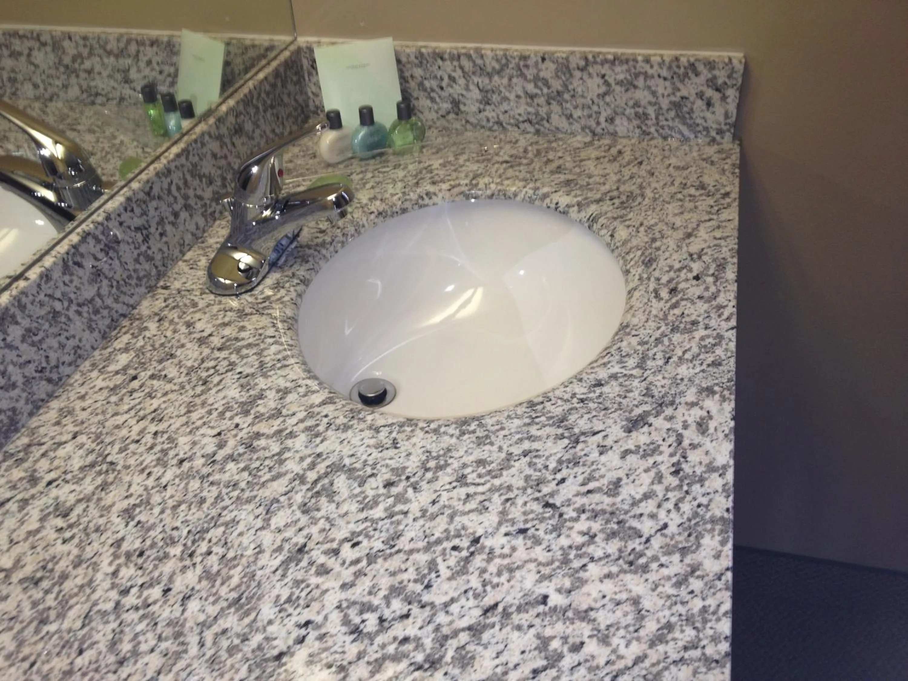 Bathroom in Maligne Lodge